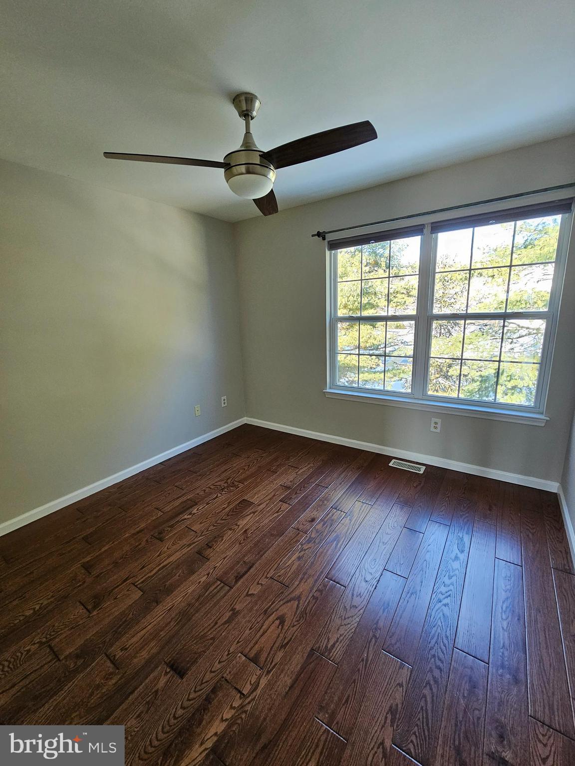 THORNHILL - Residential