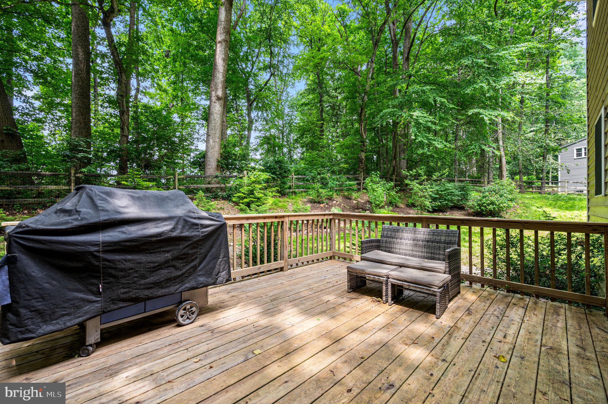 FOX KNOLL - Residential