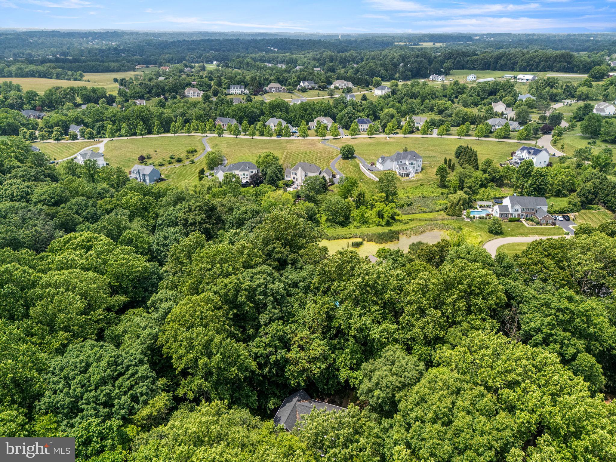 FOX KNOLL - Residential