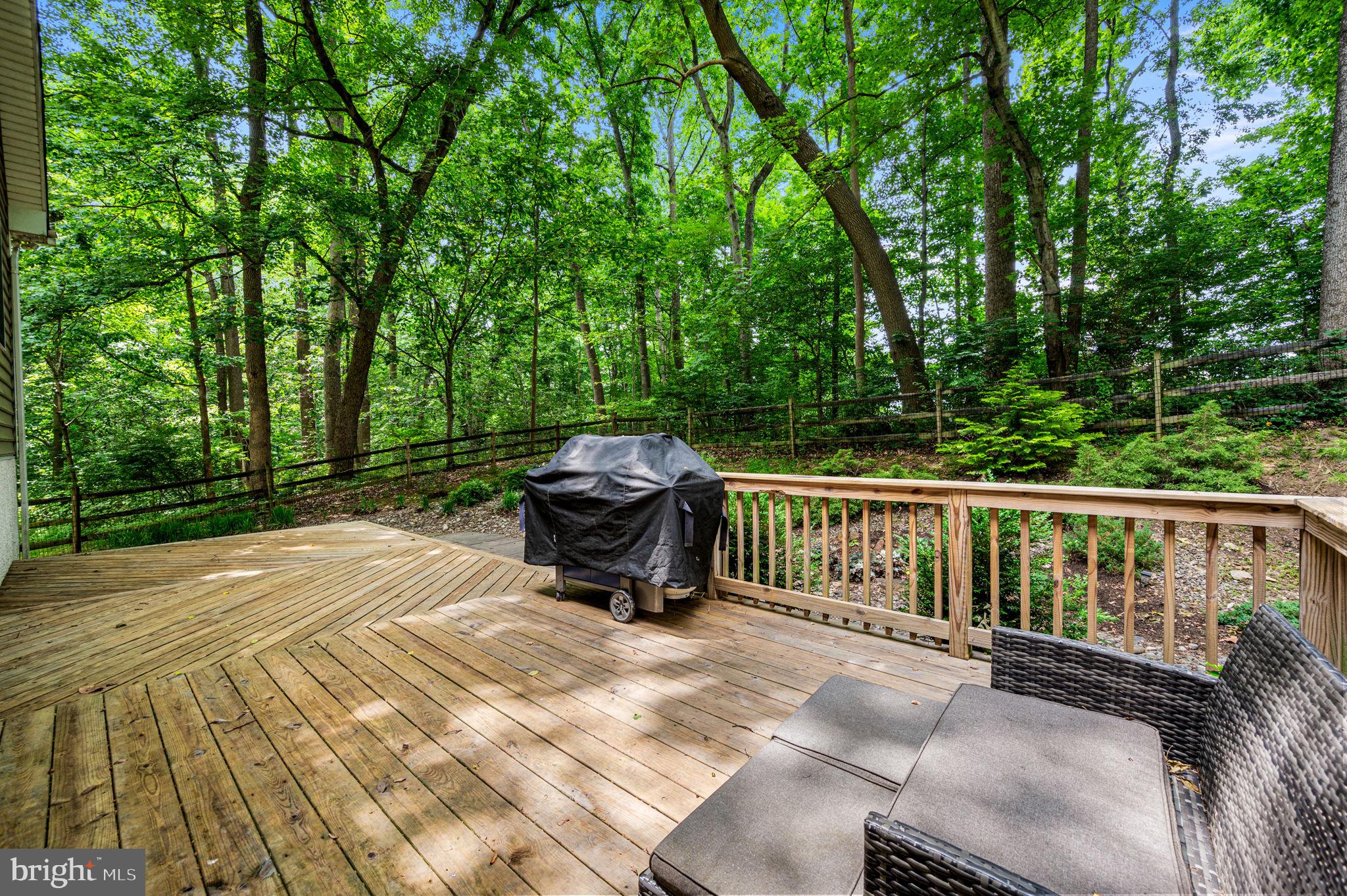 FOX KNOLL - Residential