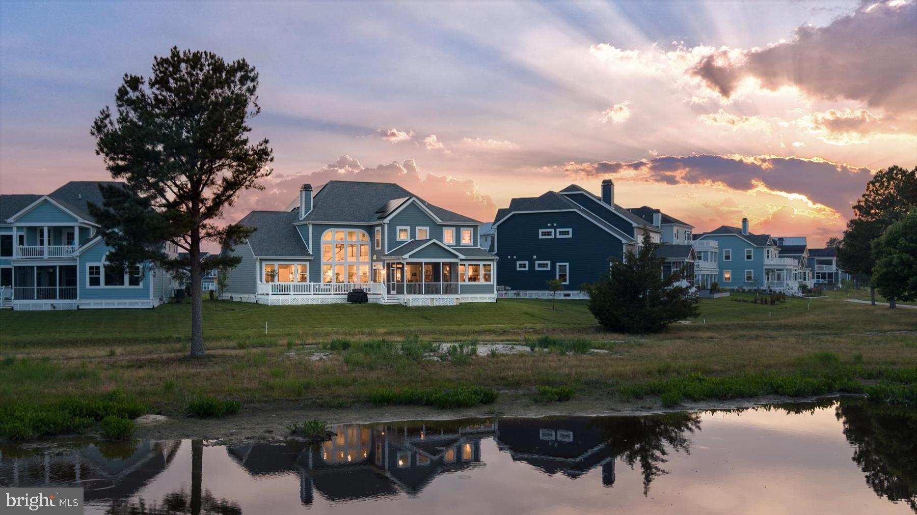 PENINSULA - Residential