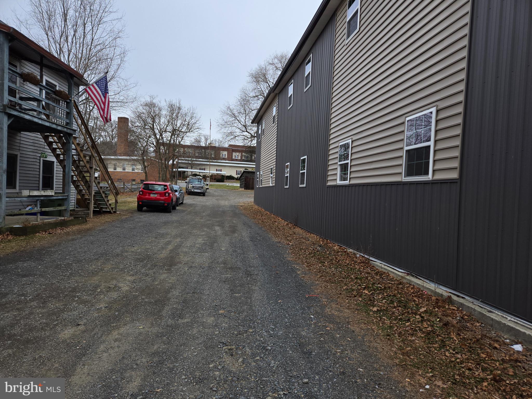 PINE GROVE - Commercial Sale