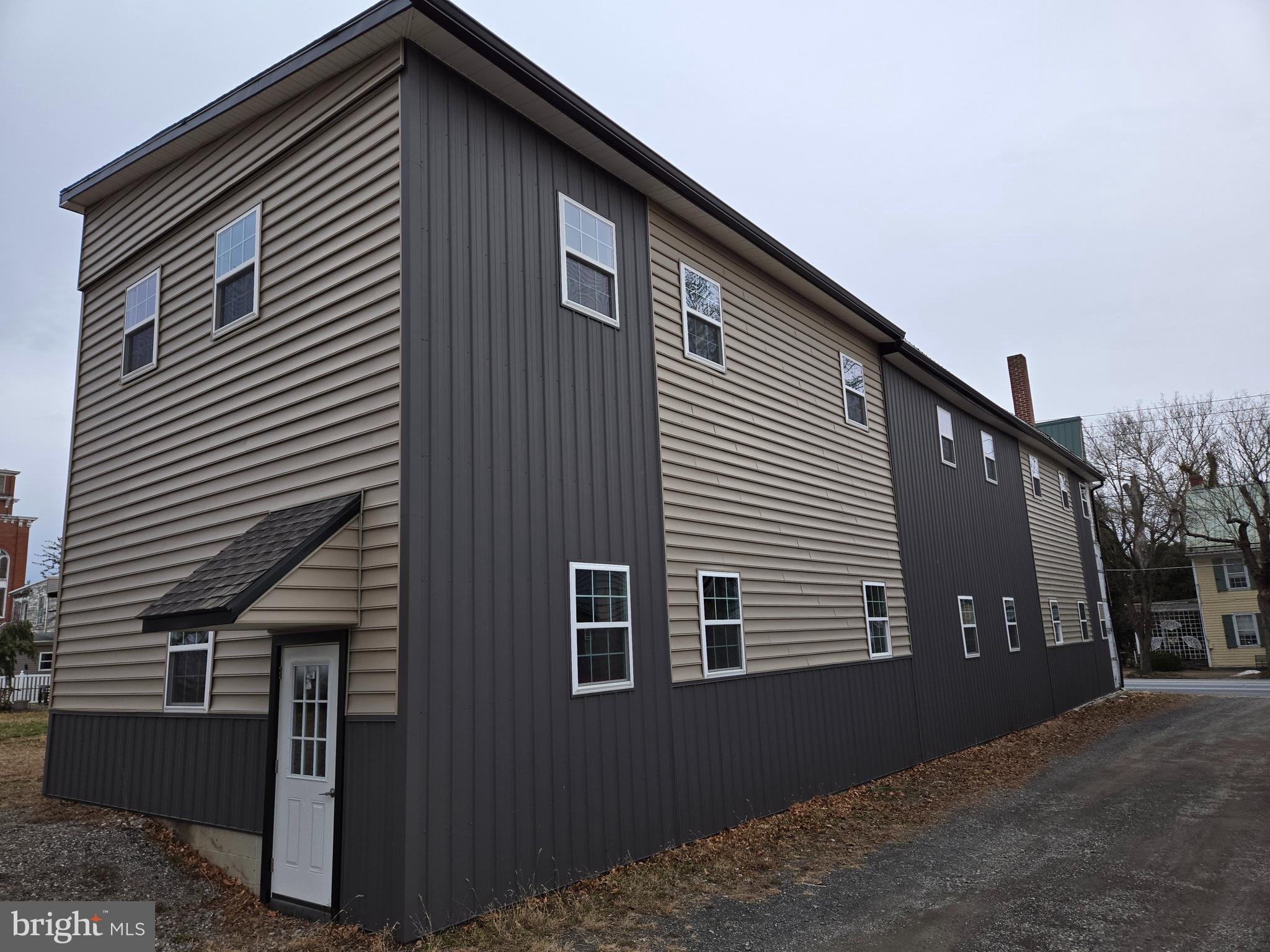 PINE GROVE - Commercial Sale