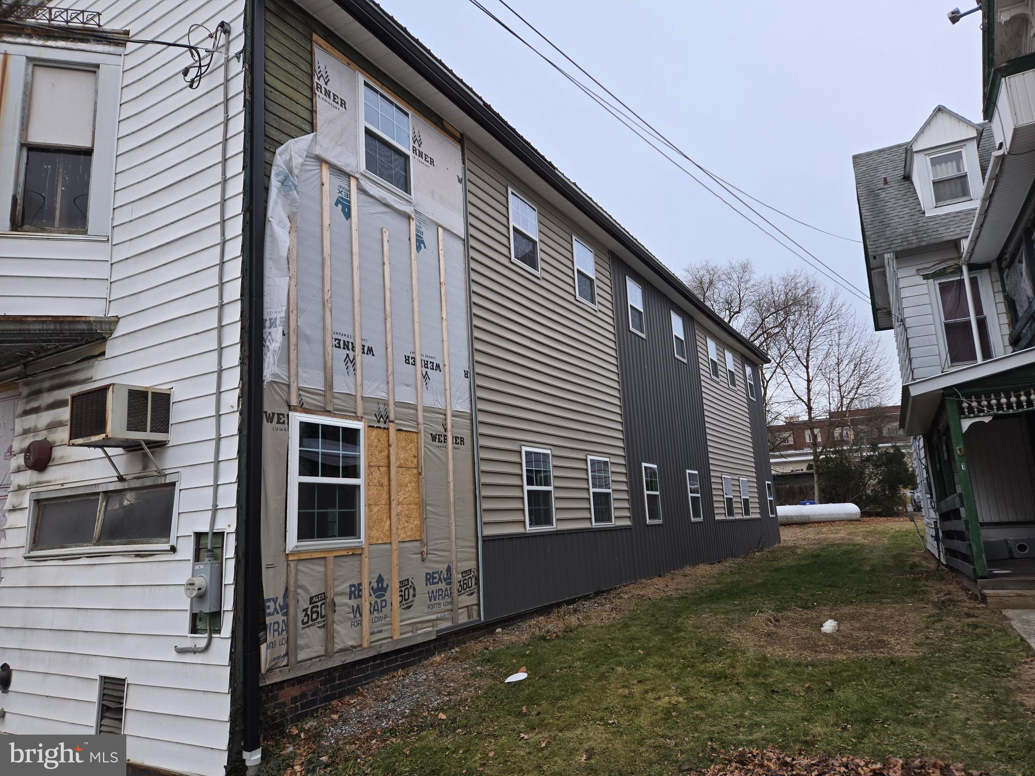PINE GROVE - Commercial Sale