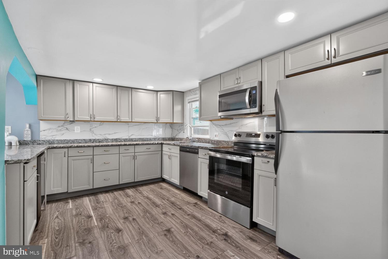 HIGHLAND PARK - Residential
