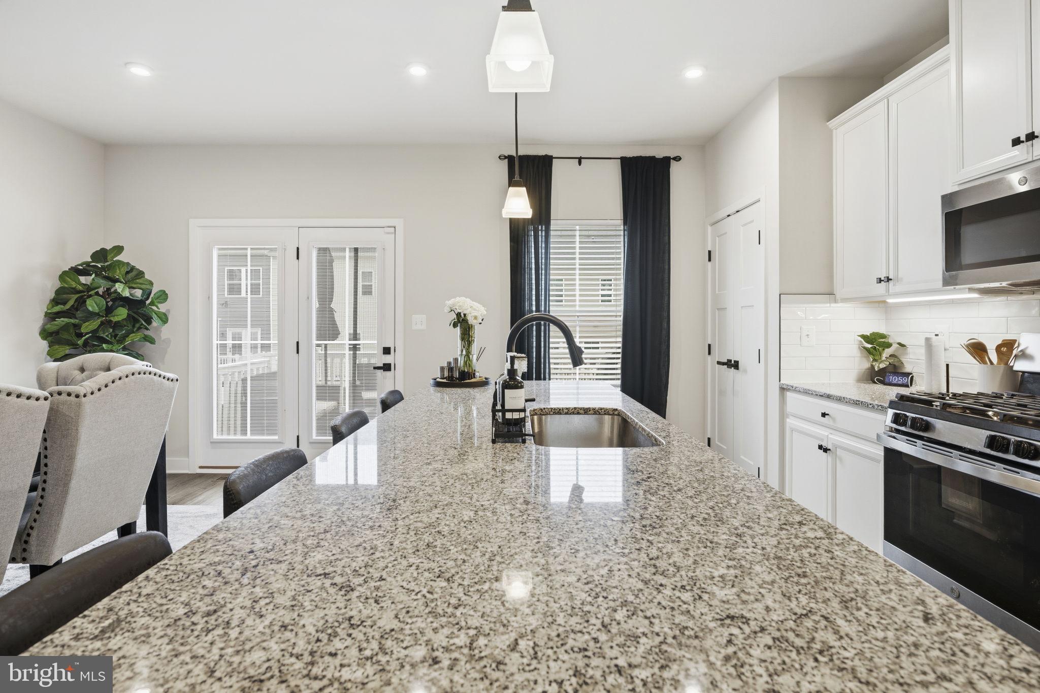 JAMES RUN TOWNHOMES - Residential
