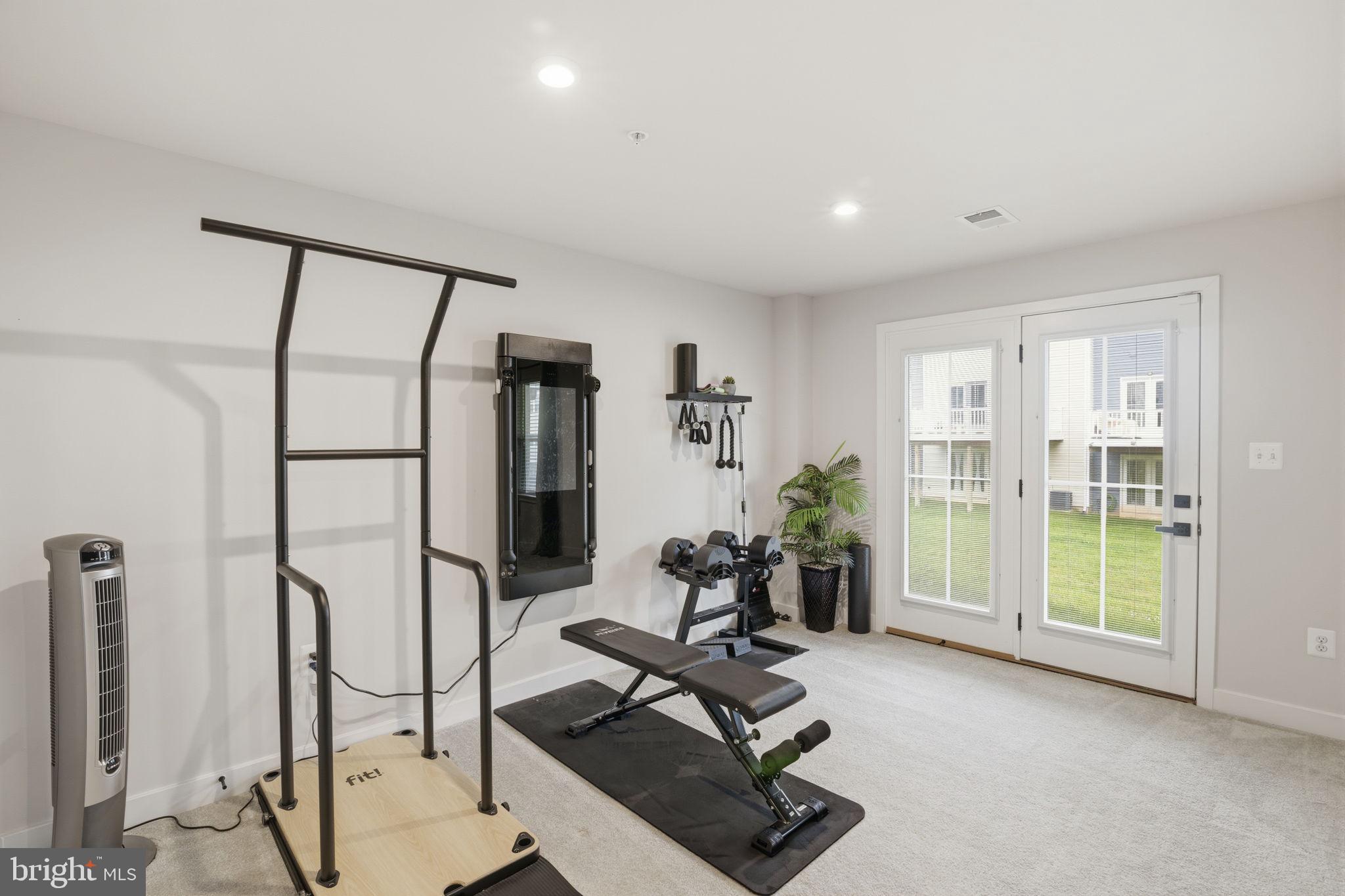 JAMES RUN TOWNHOMES - Residential