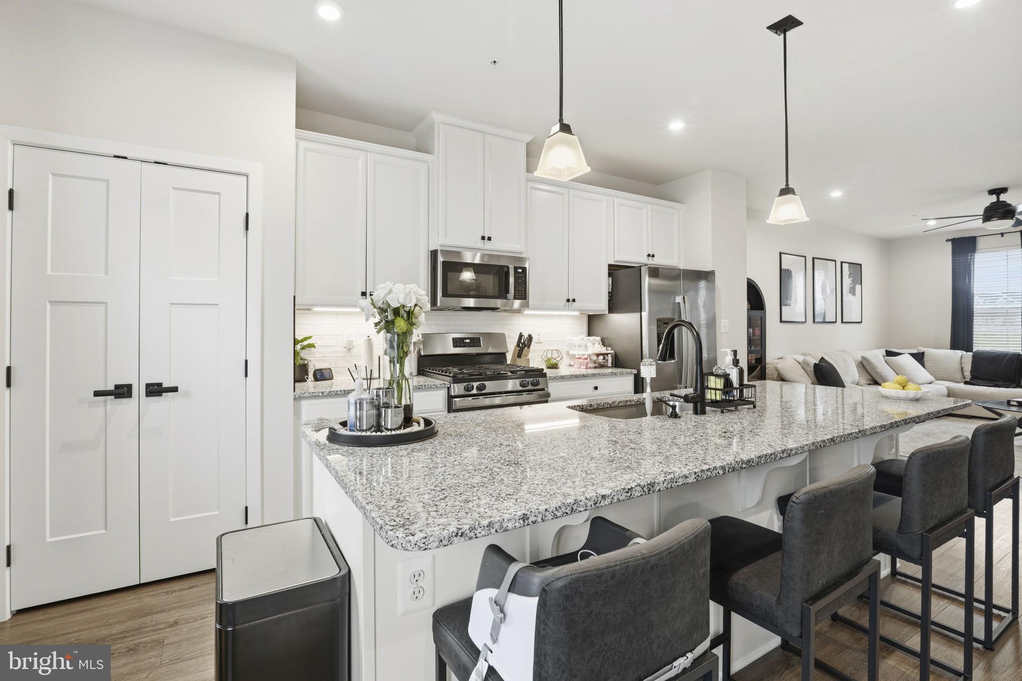 JAMES RUN TOWNHOMES - Residential
