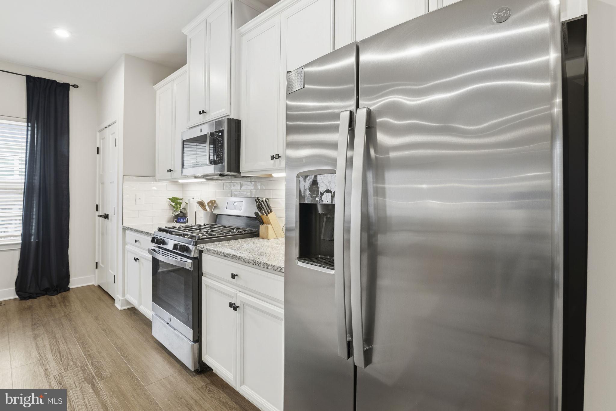 JAMES RUN TOWNHOMES - Residential
