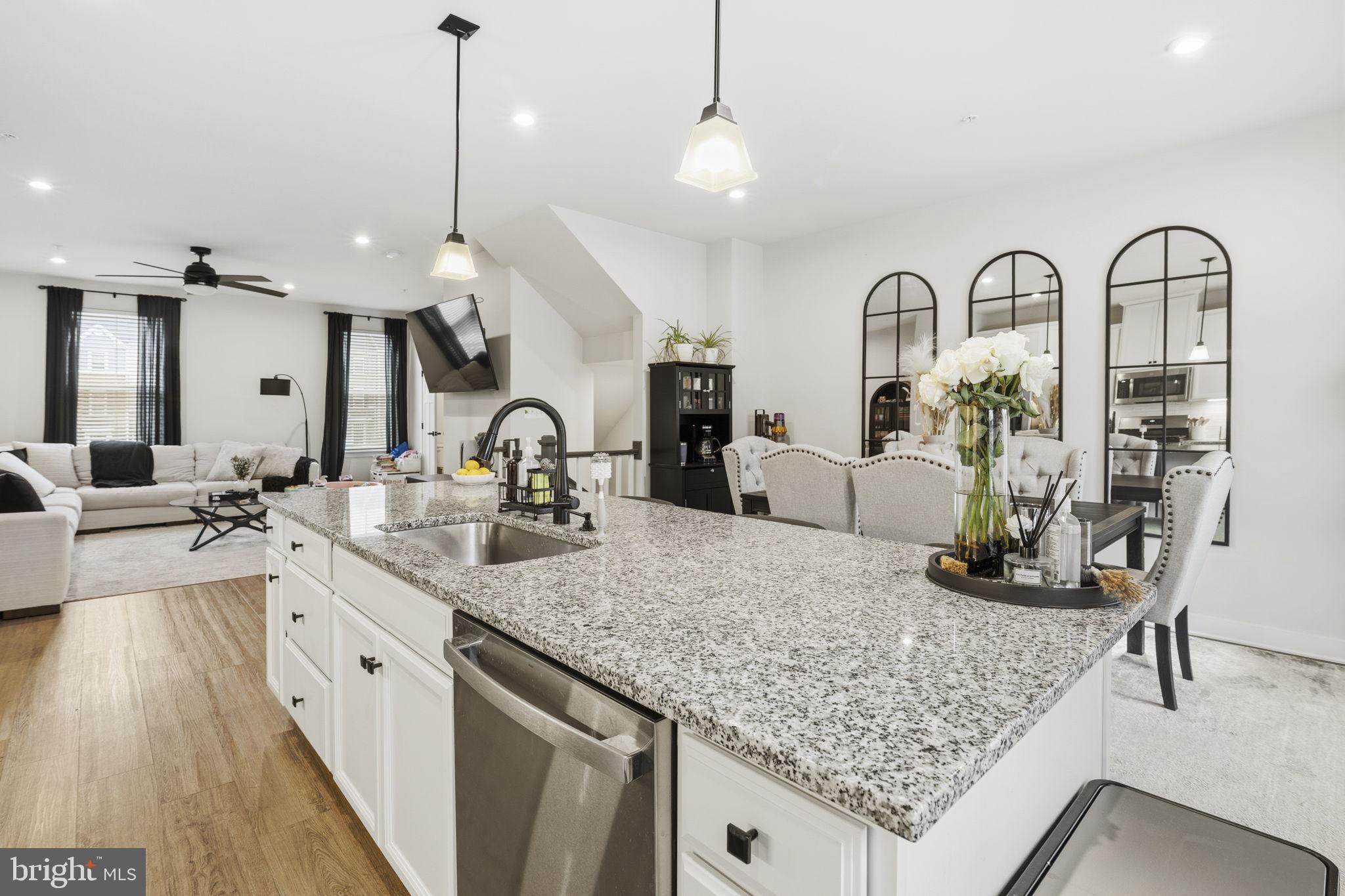 JAMES RUN TOWNHOMES - Residential