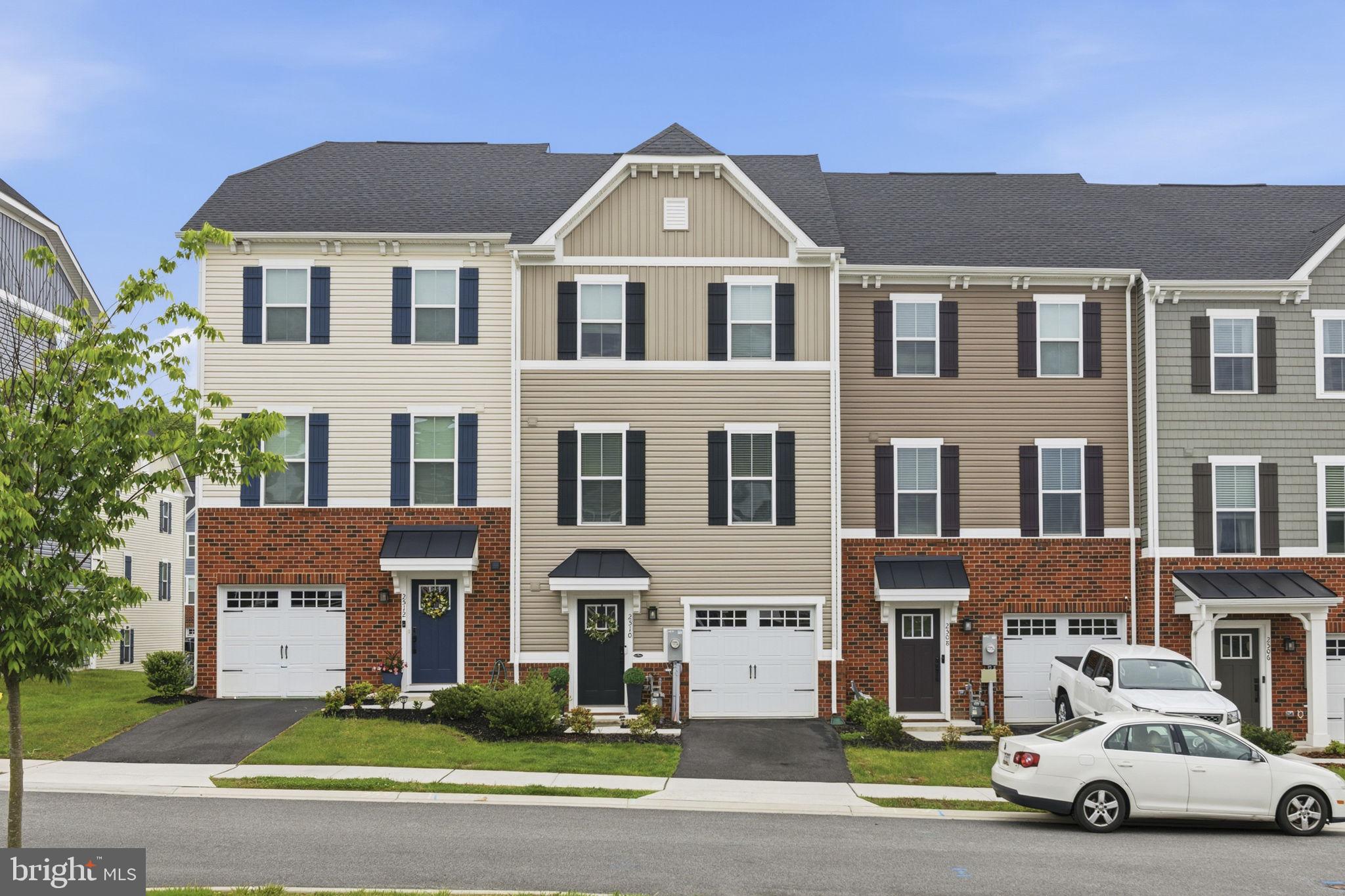 JAMES RUN TOWNHOMES - Residential