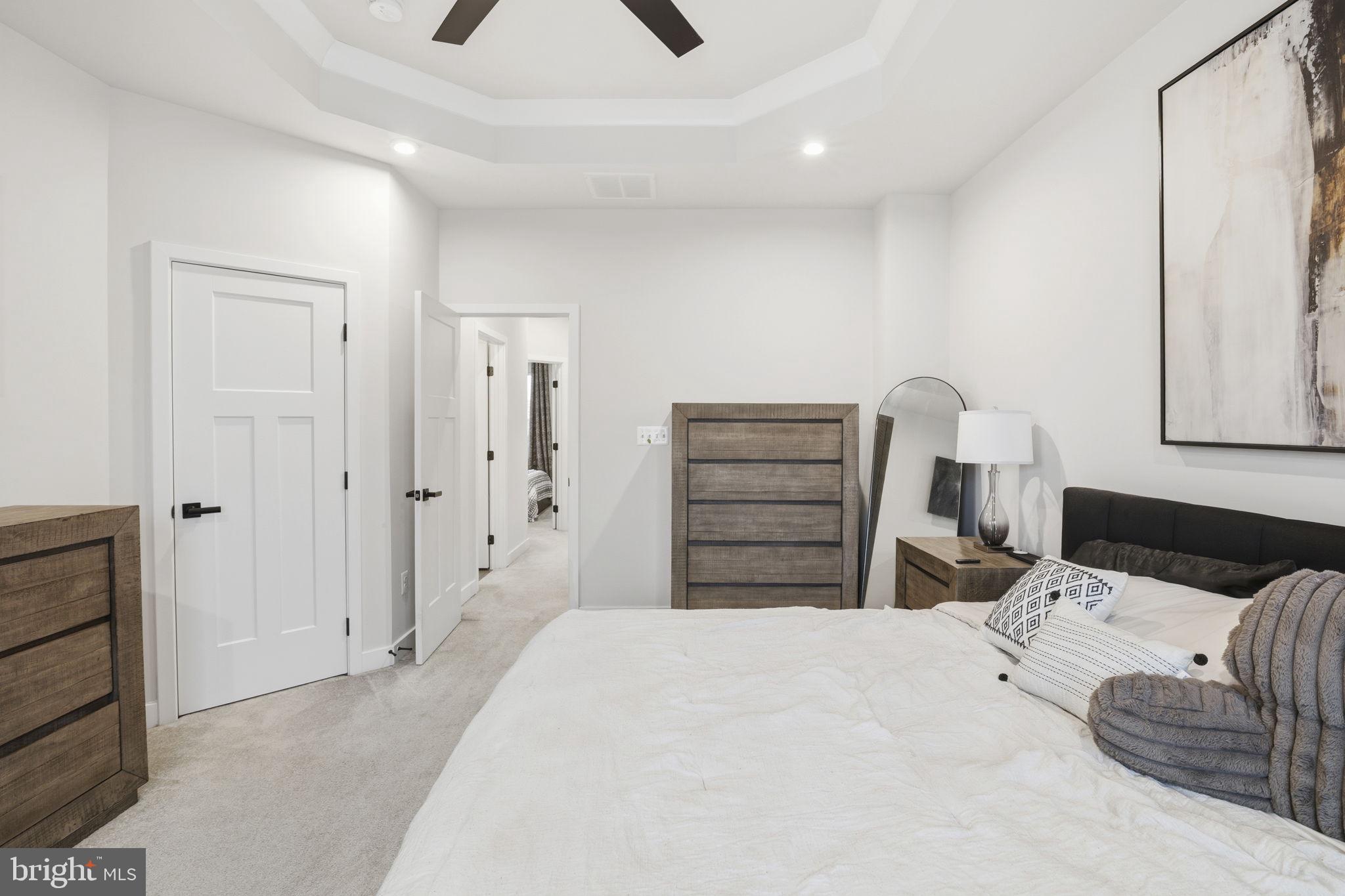 JAMES RUN TOWNHOMES - Residential