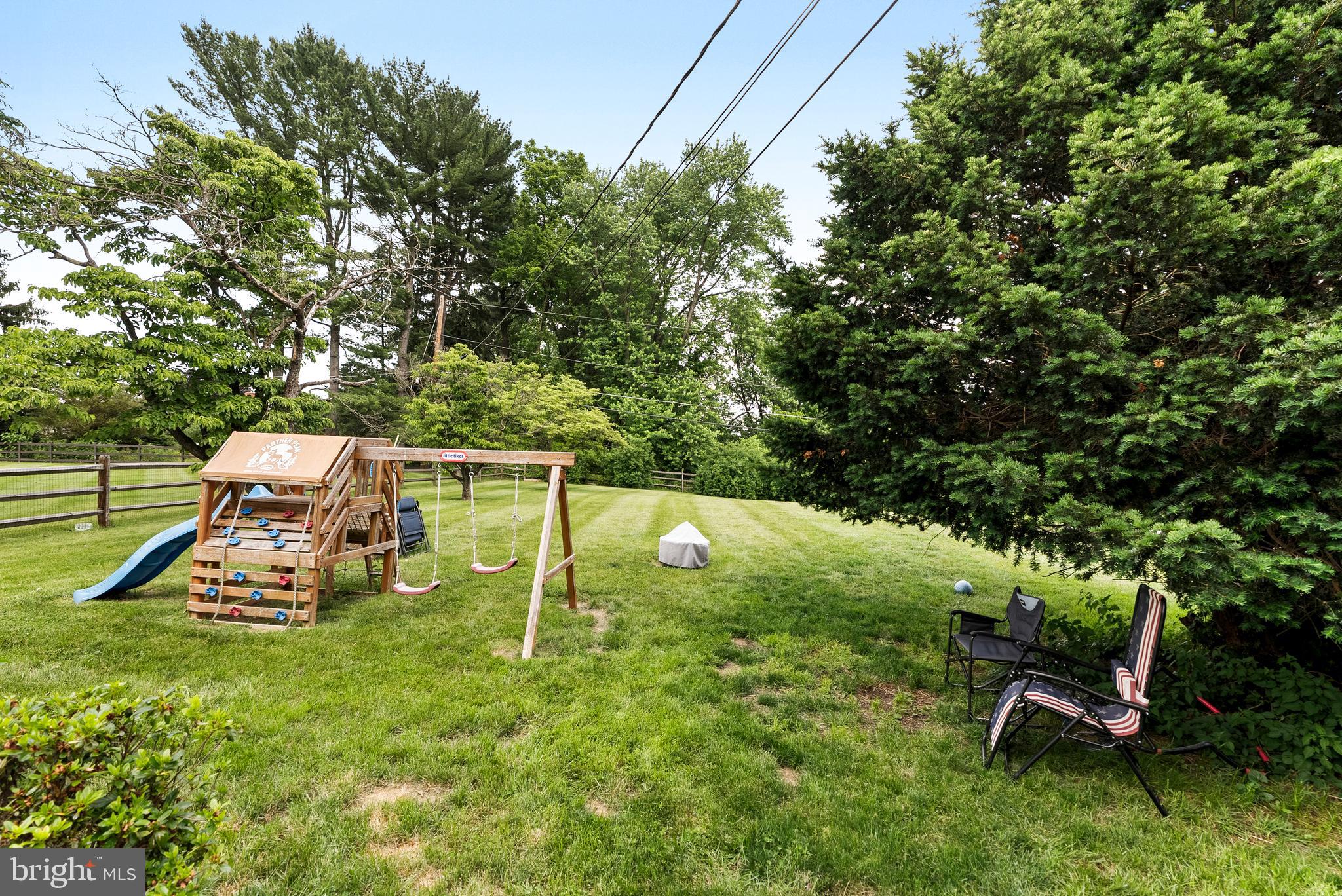 BROOK MEADOWS - Residential