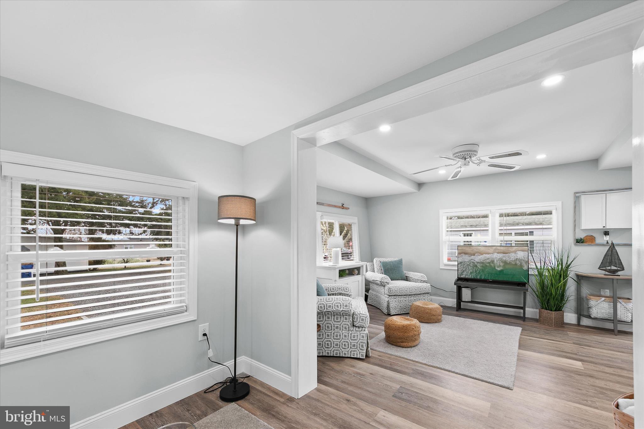 WHITE HOUSE BEACH - Residential