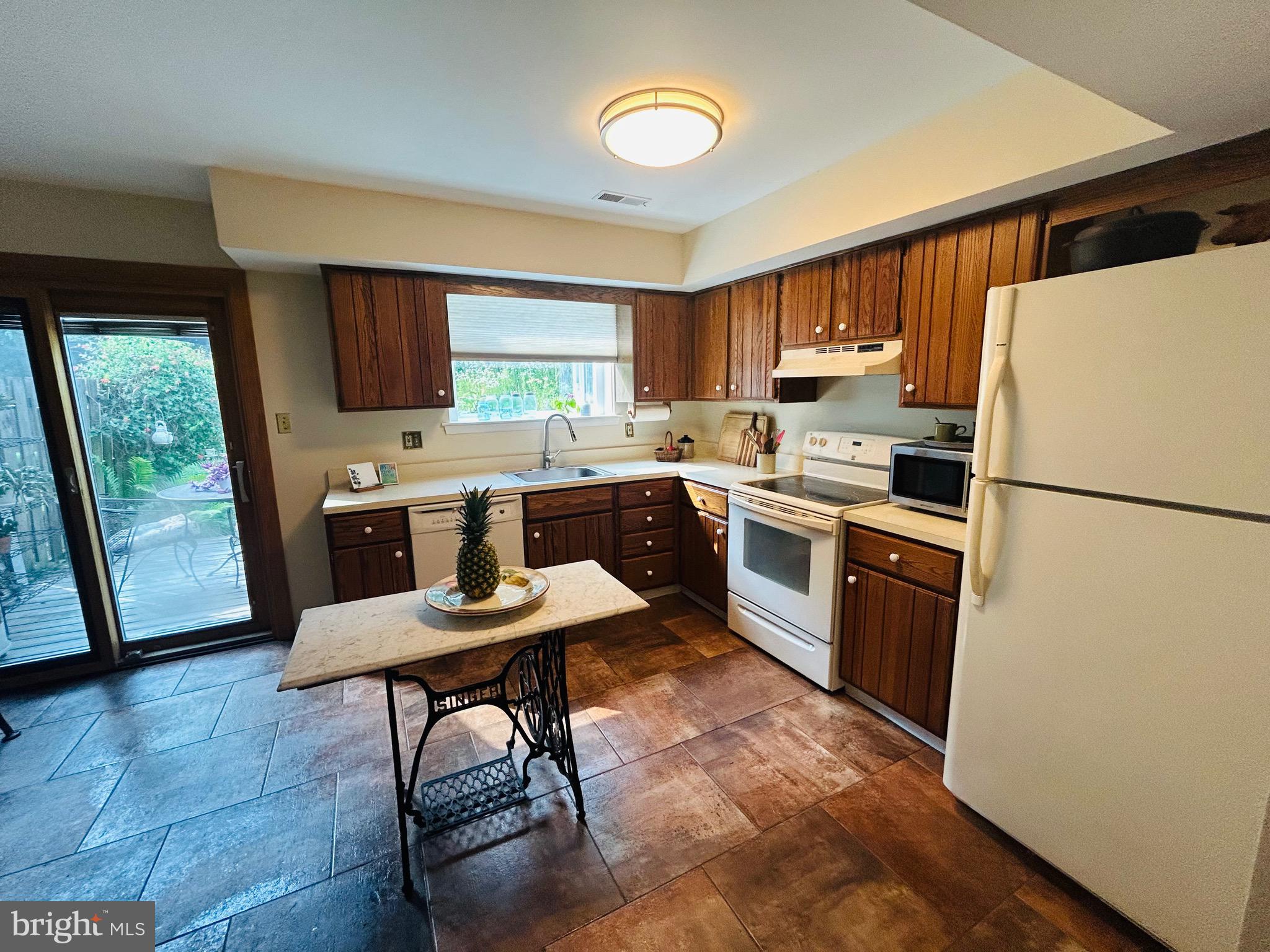 BIRCHWOOD - Residential
