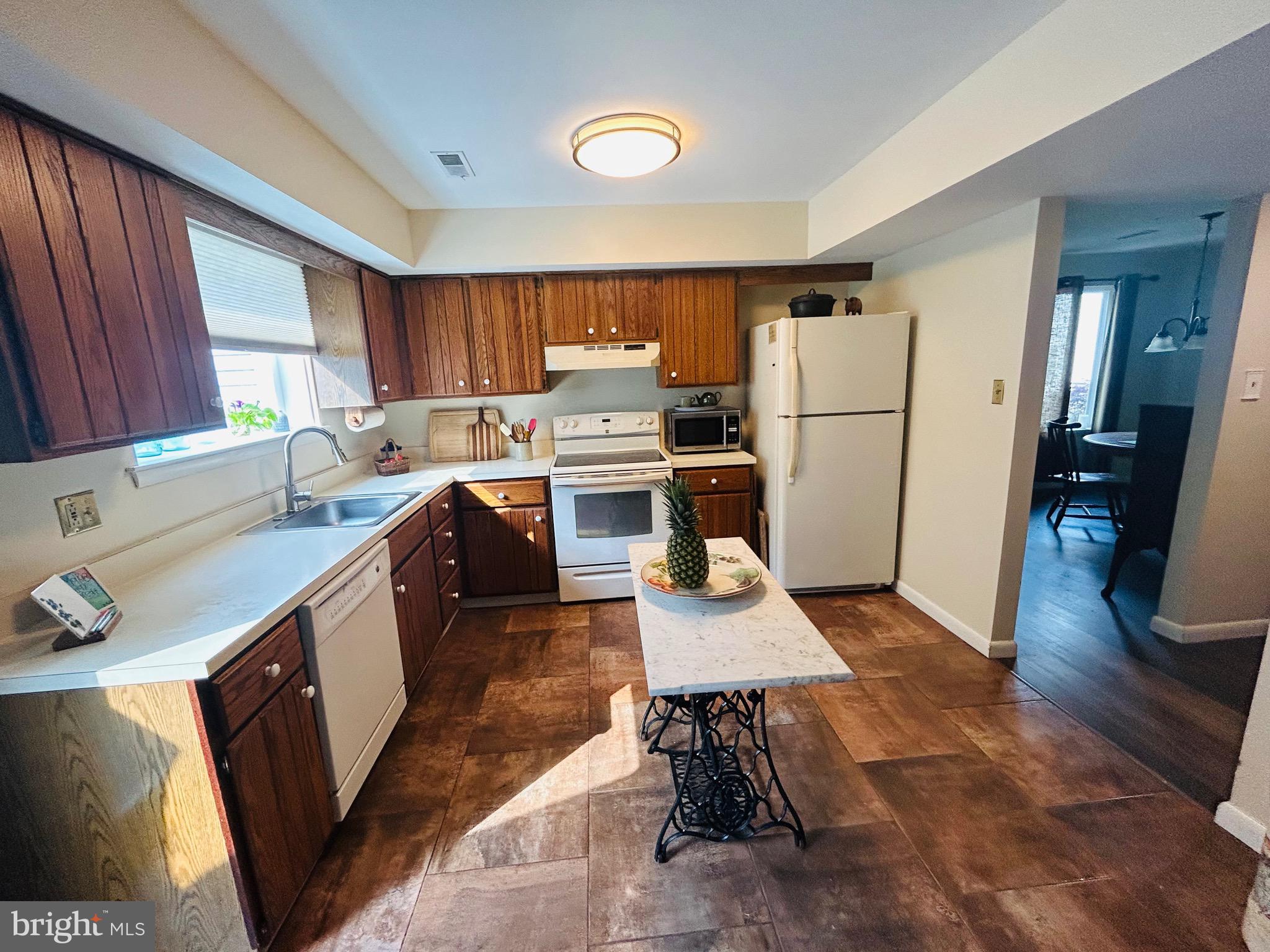 BIRCHWOOD - Residential
