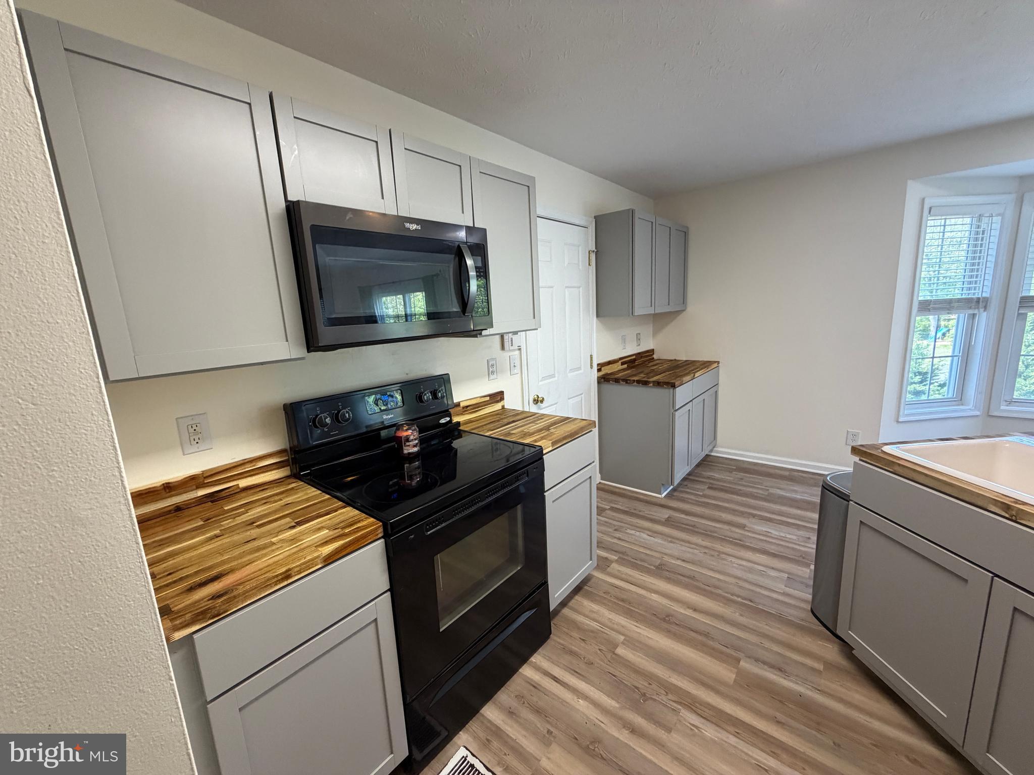 WOODRIDGE - Residential
