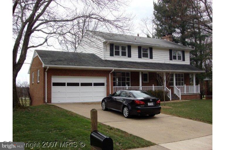 WESTBRIAR COUNTRY CLUB ESTATES - Residential Lease