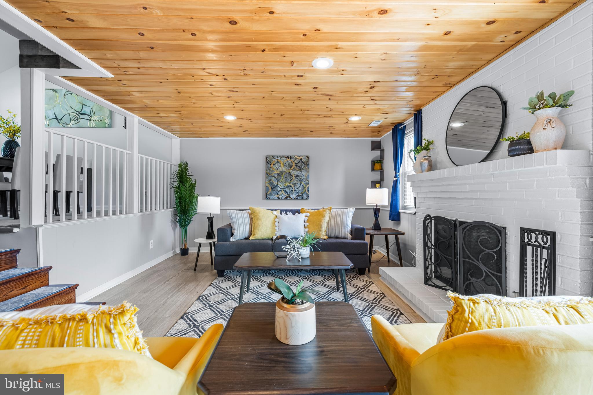 HARBOUR OAKS - Residential