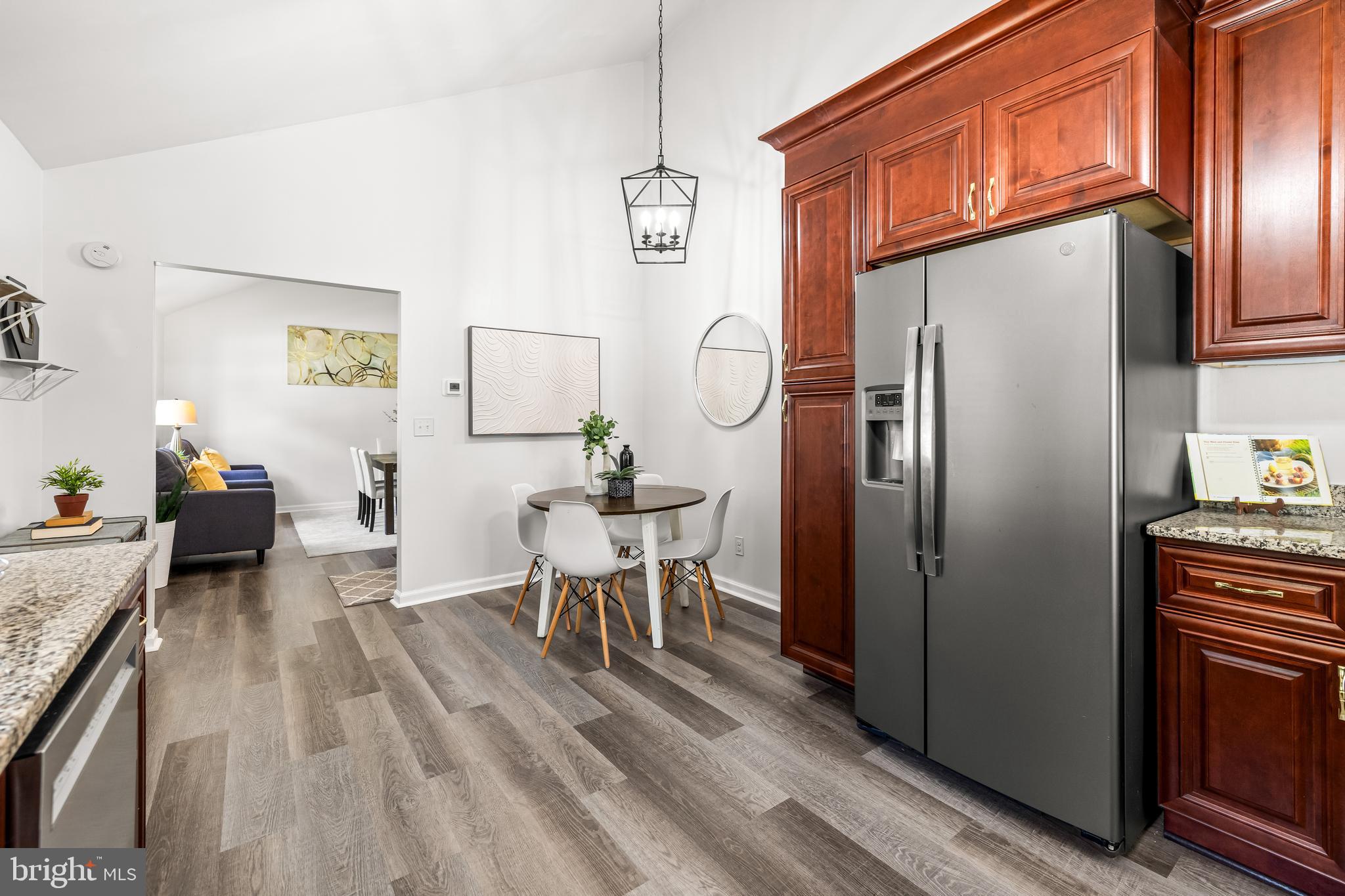HARBOUR OAKS - Residential
