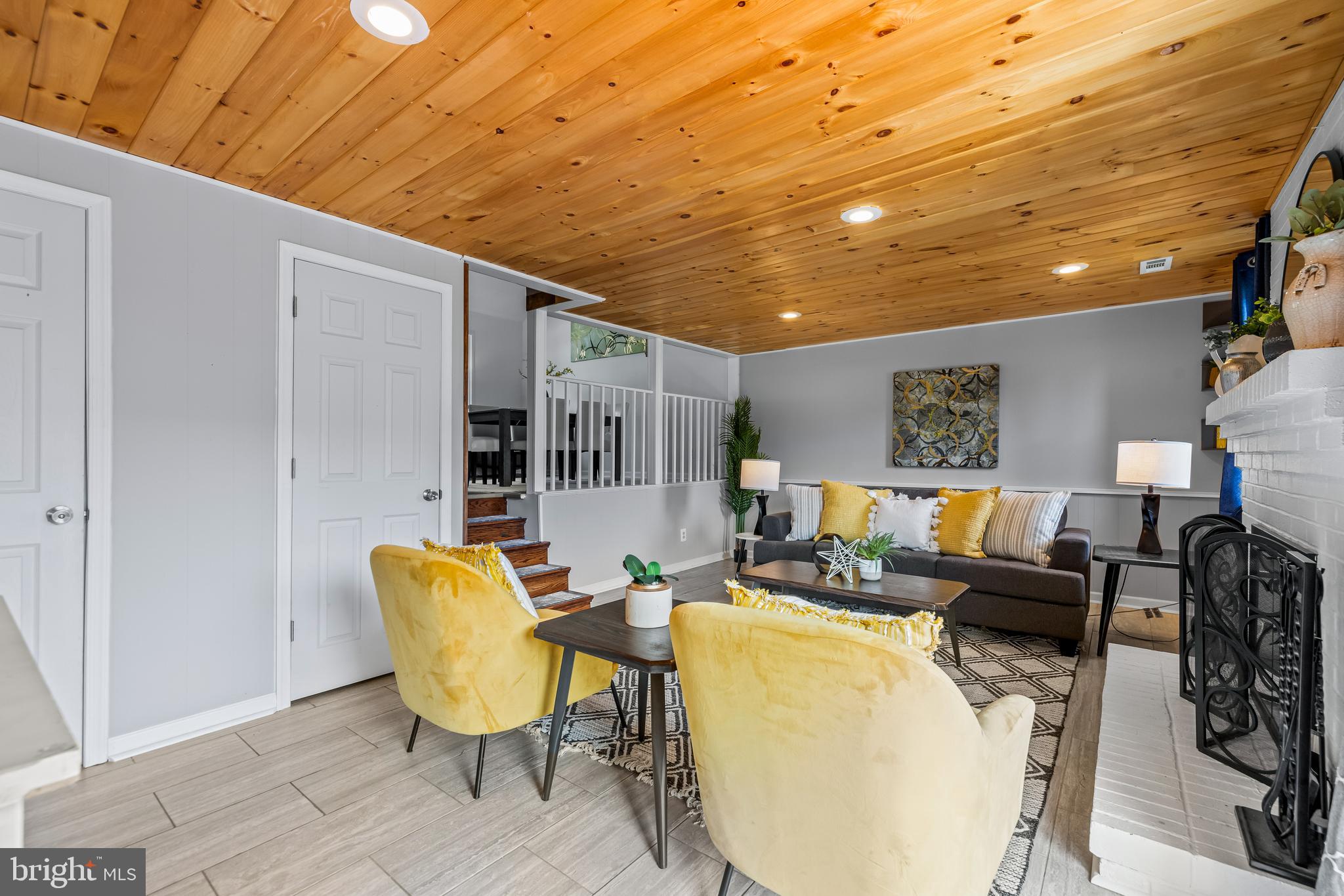 HARBOUR OAKS - Residential