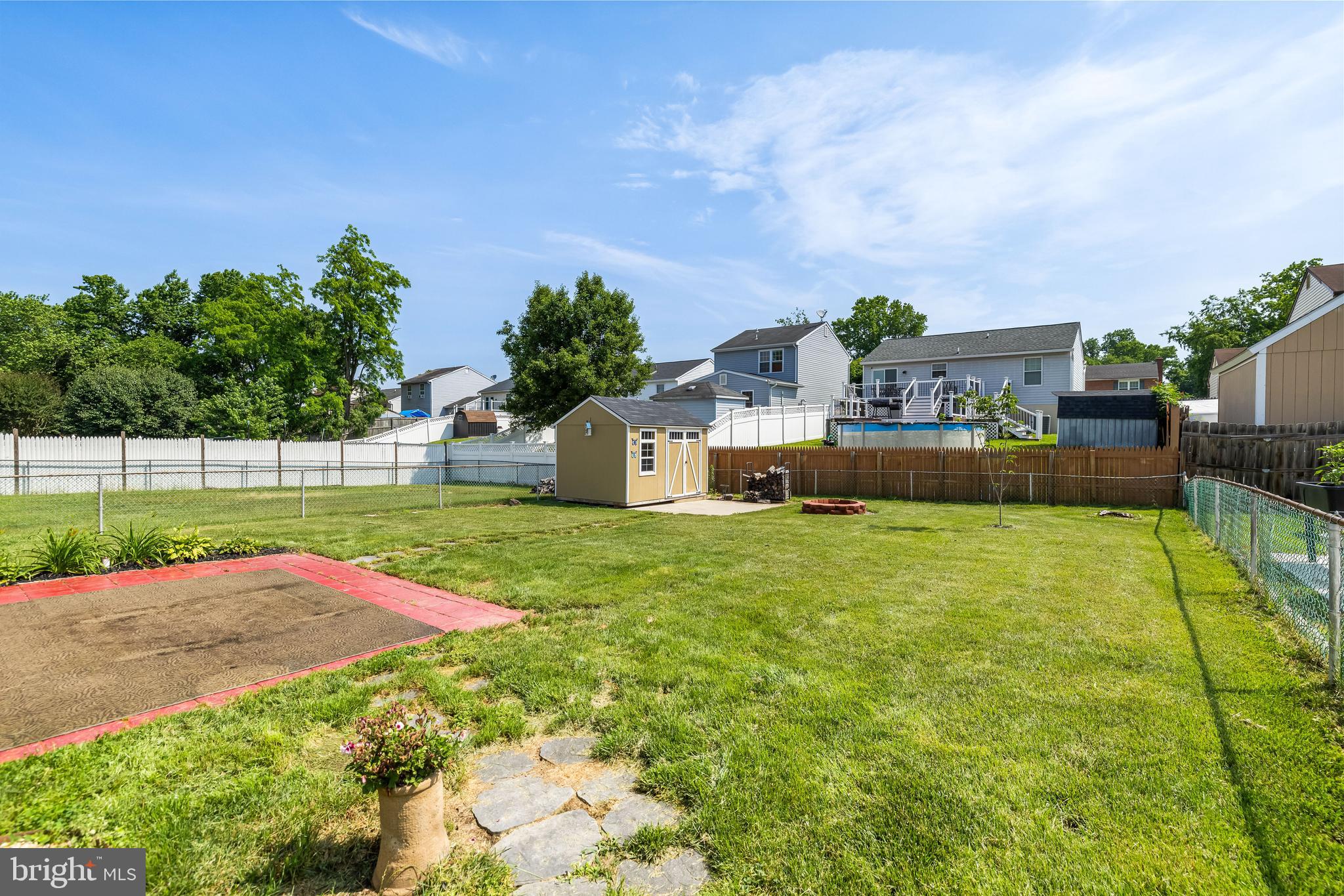 HARBOUR OAKS - Residential