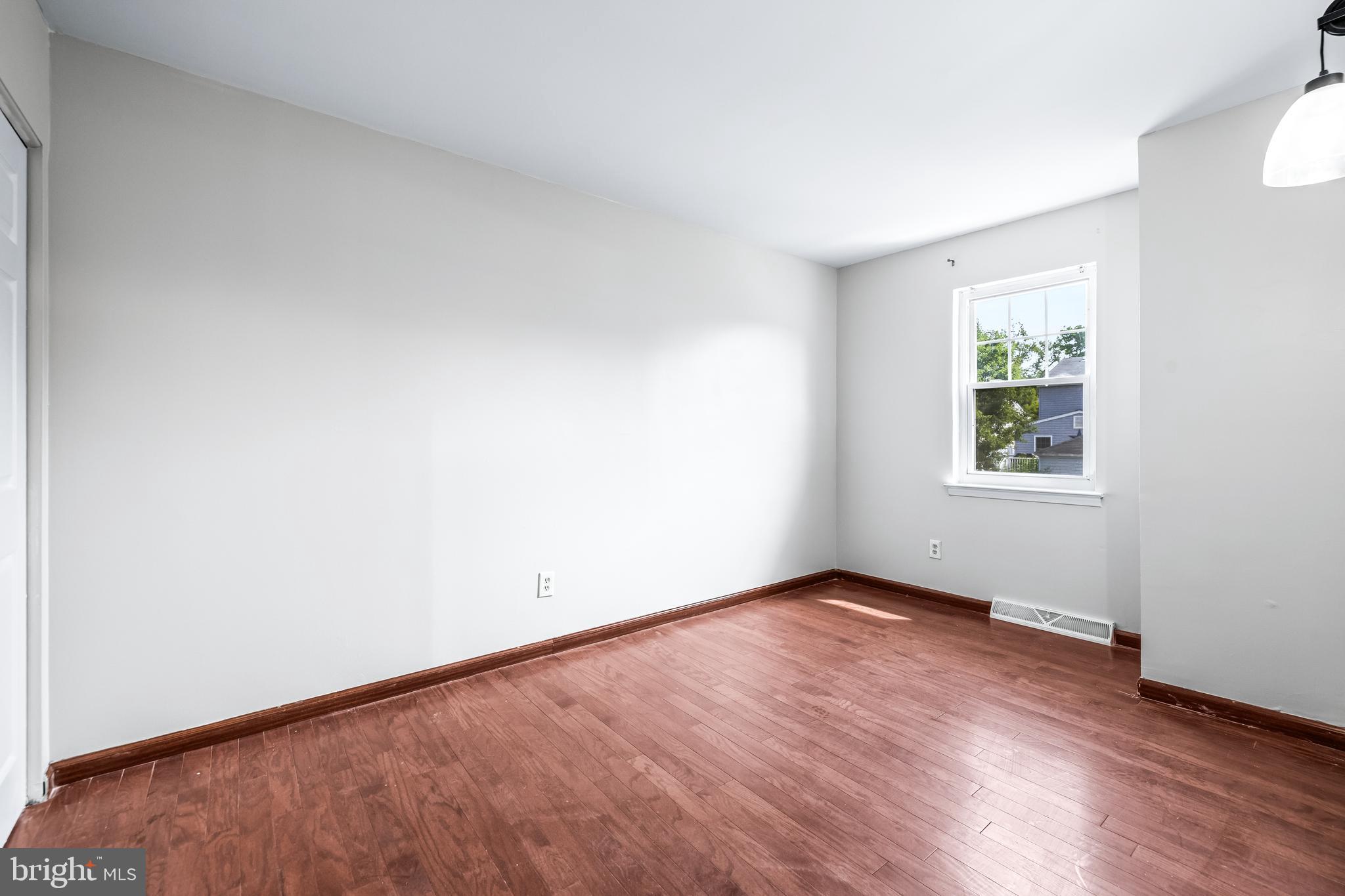 HARBOUR OAKS - Residential