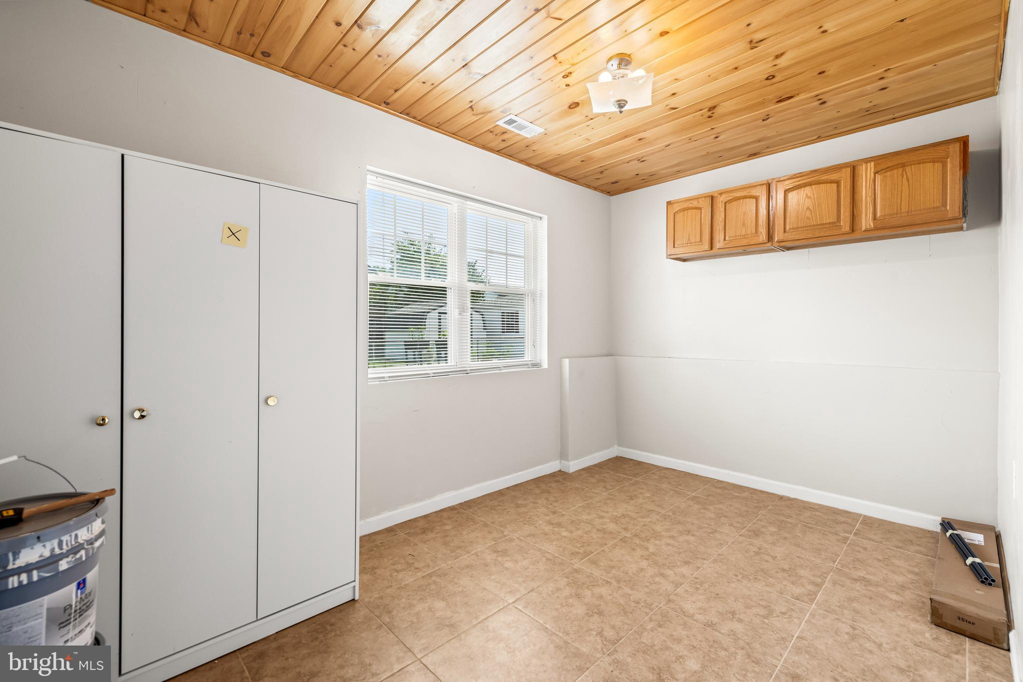 HARBOUR OAKS - Residential
