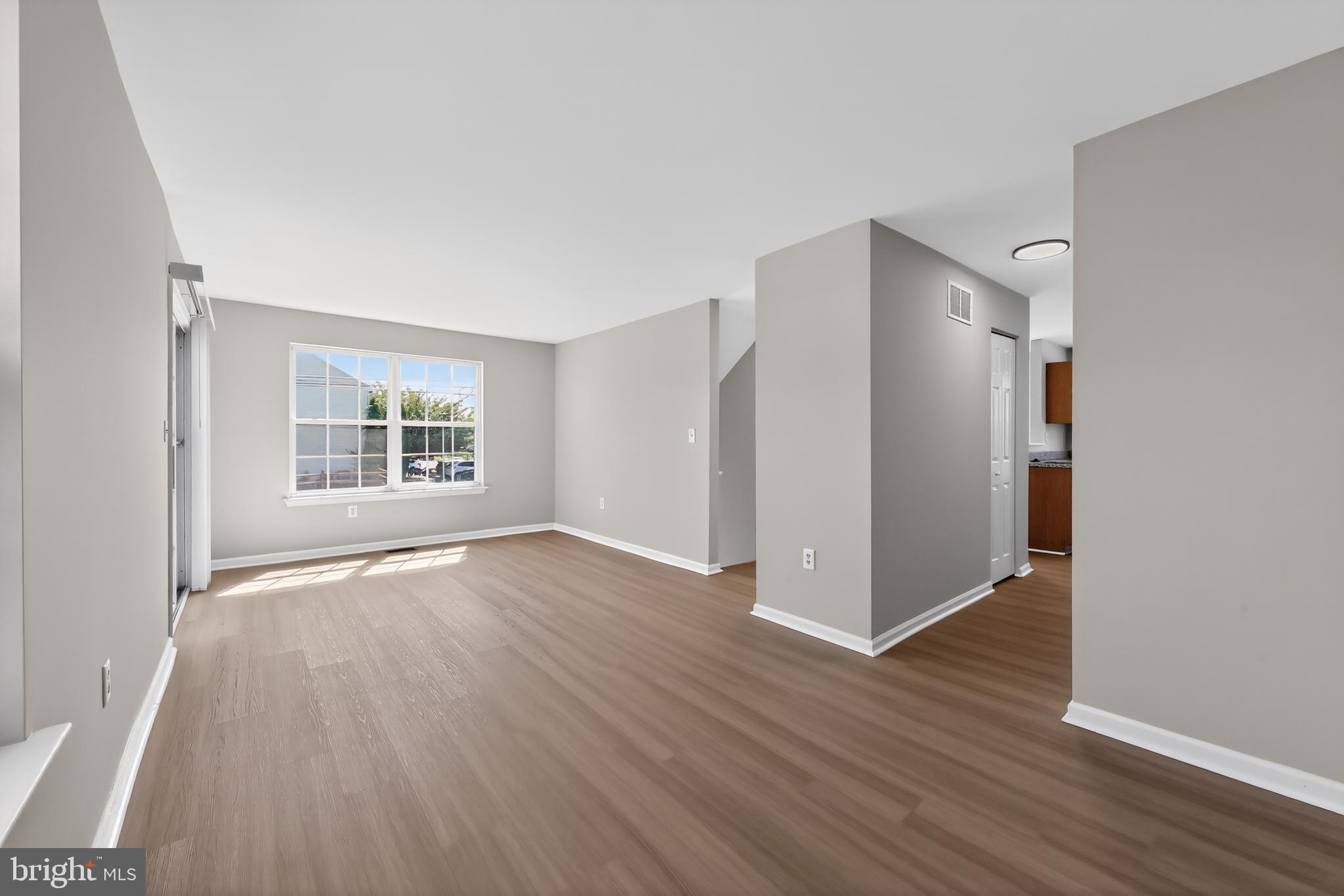 WOODLAND MANOR - Residential
