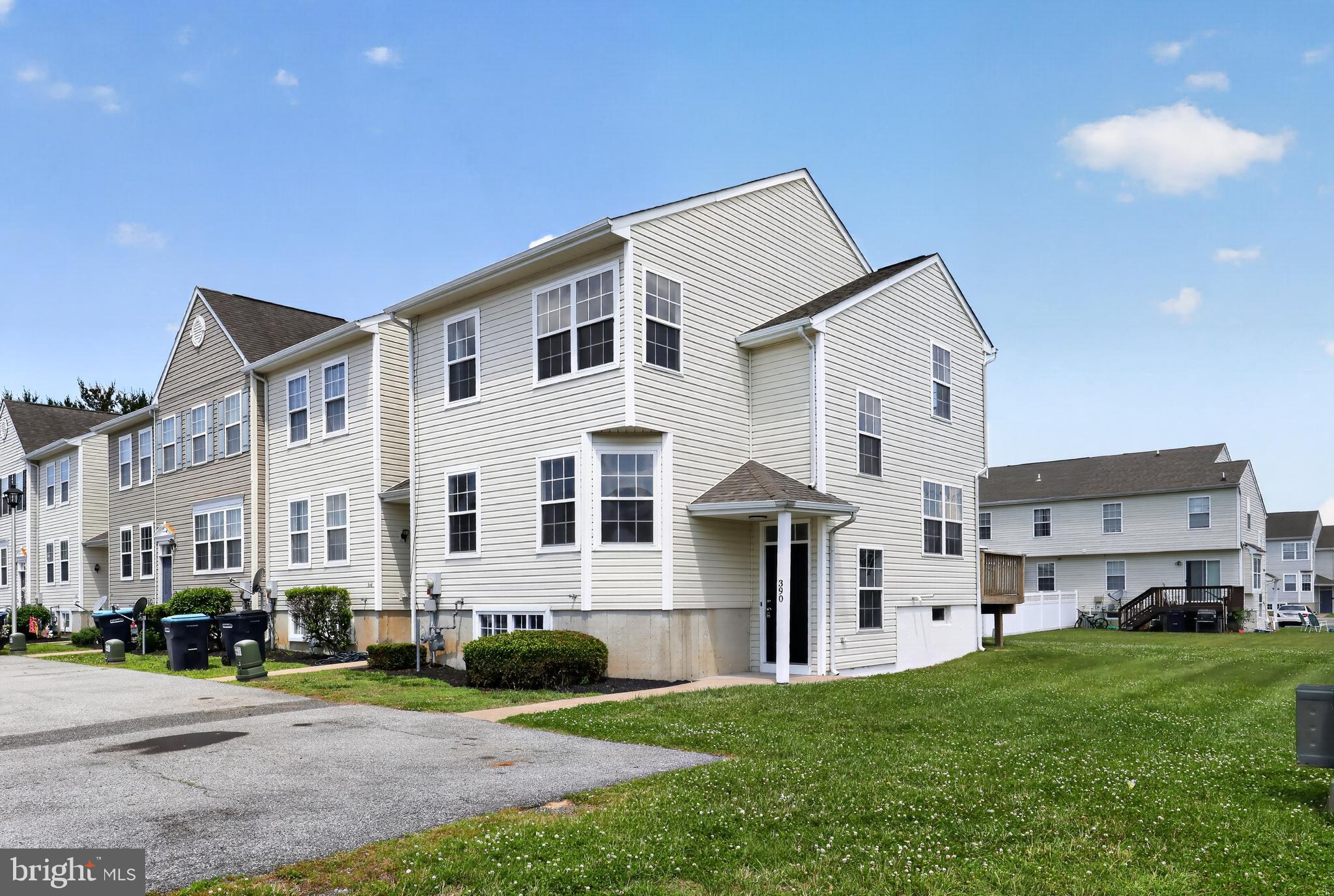 Welcome to Woodland Manor, conveniently located in the heart of Smyrna. This beautifully updated end-unit townhome is move-in ready and enjoys a premium oversized corner homesite that provides additional outdoor space and enhanced privacy.
An inviting foyer welcomes you inside and leads to a bright, open-concept main living area featuring new luxury plank flooring throughout. The well-appointed kitchen opens seamlessly to the dining area and offers granite countertops, stainless steel appliances, including new refrigerator, range and dishwasher, abundant cabinetry, and convenient counter seating—perfect for everyday living and entertaining. A nearby powder room adds convenience for guests.
The spacious great room is filled with natural light and features sliding glass doors leading to a rear deck, an ideal setting for summer cookouts, morning coffee, or relaxing evenings outdoors.
Upstairs, you'll find three generously sized bedrooms, each offering ample closet space and plenty of natural light. The full bath features both hall entry and direct access from the primary bedroom.
Recent improvements include fresh paint throughout, new carpeting, luxury plank flooring, granite countertops, and stainless steel appliances. The home has also been pre-inspected, providing added confidence and peace of mind for the next owner.
Bright, clean, and truly turnkey, this exceptional home offers outstanding value in a convenient location close to shopping, dining, schools, and major commuter routes. Don't miss your opportunity to make this Woodland Manor gem your new home.