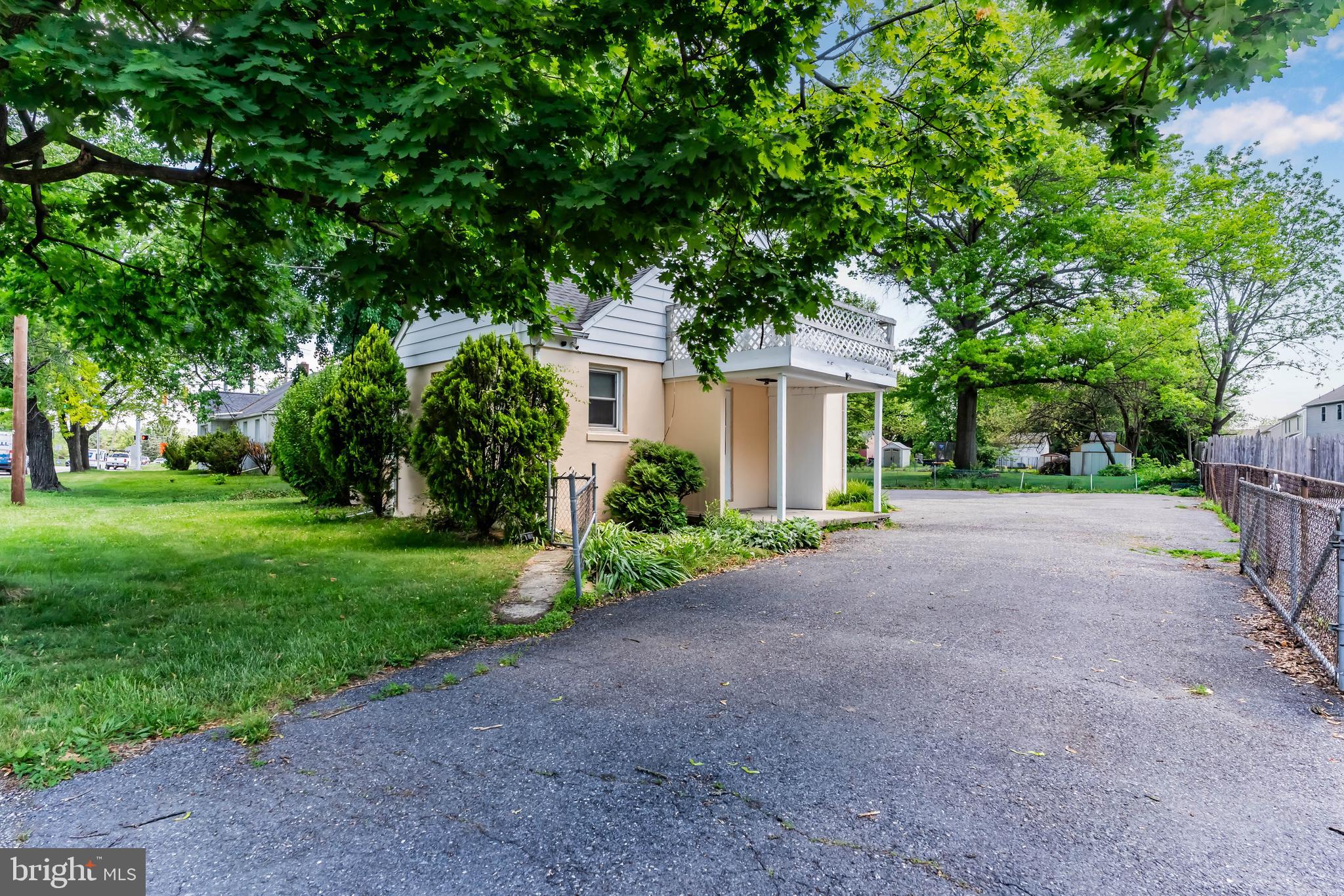 SILVER SPRING TWP - Residential
