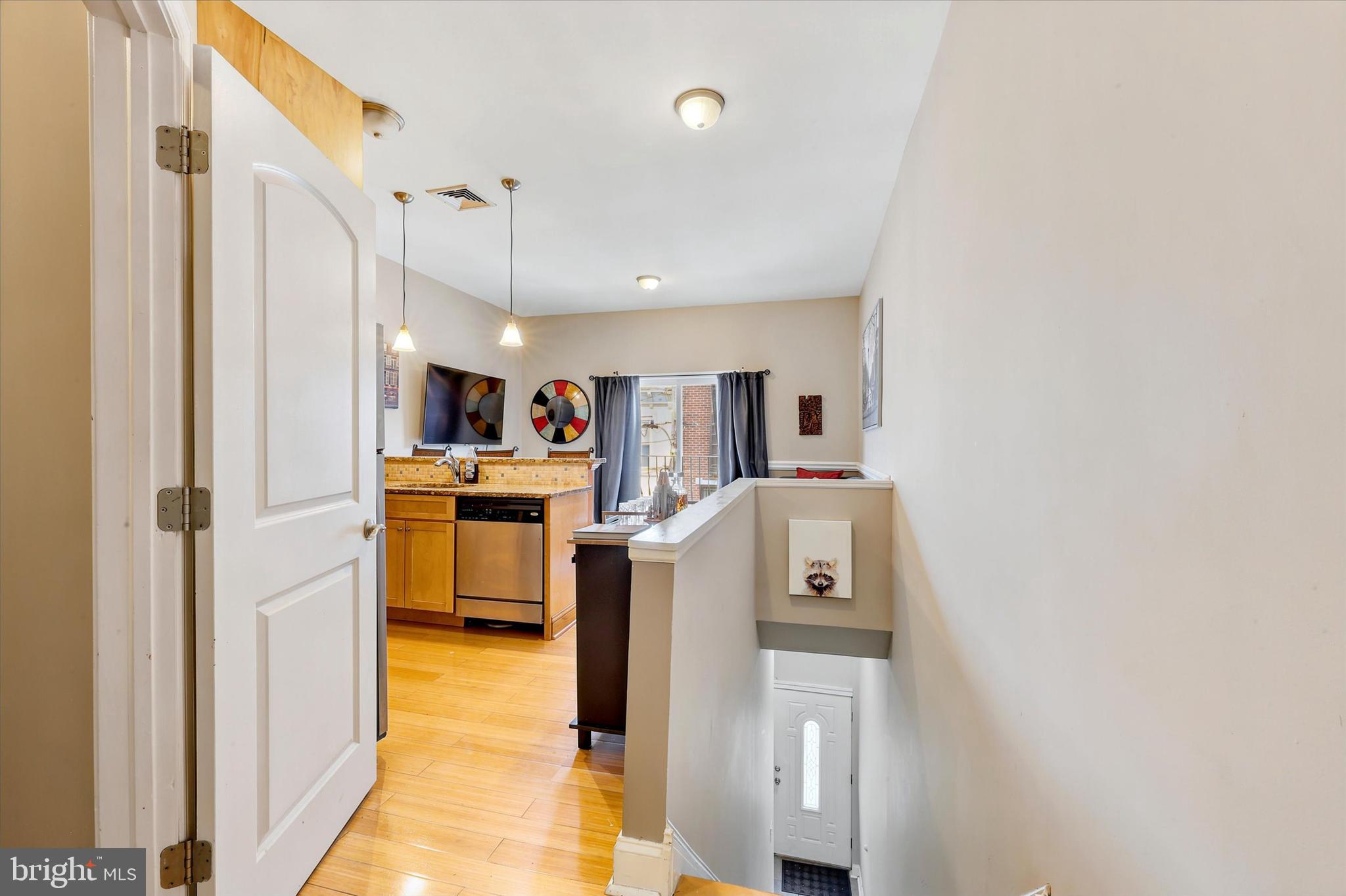 DICKINSON NARROWS - Residential