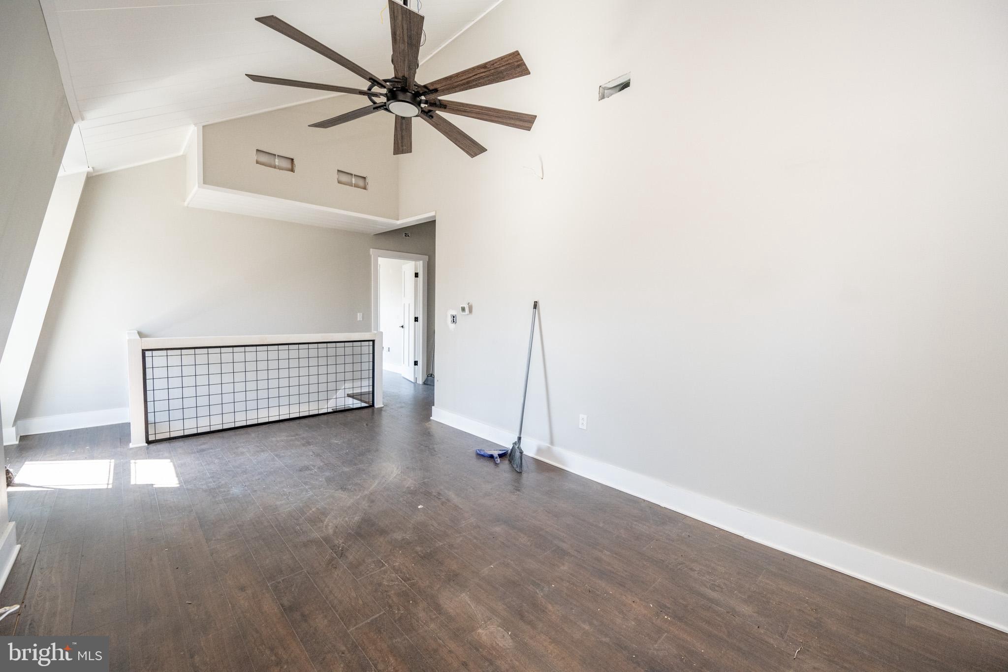 MEADOW MOUNTAIN TRAILS - Residential