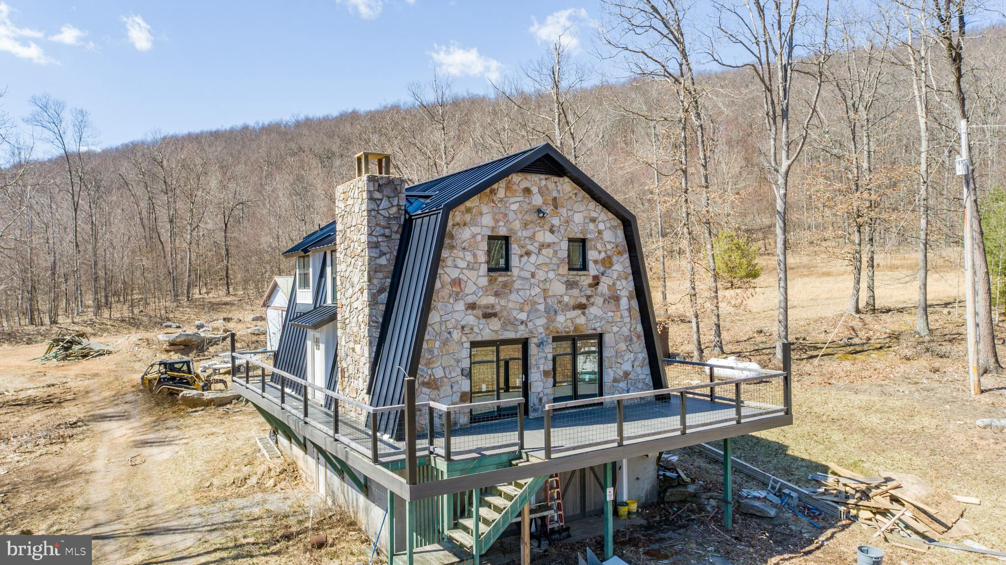 MEADOW MOUNTAIN TRAILS - Residential