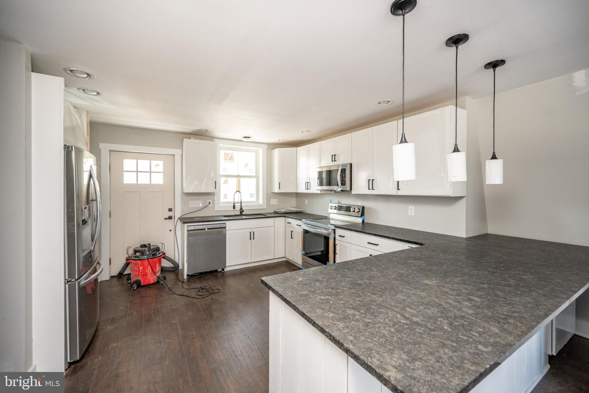 MEADOW MOUNTAIN TRAILS - Residential