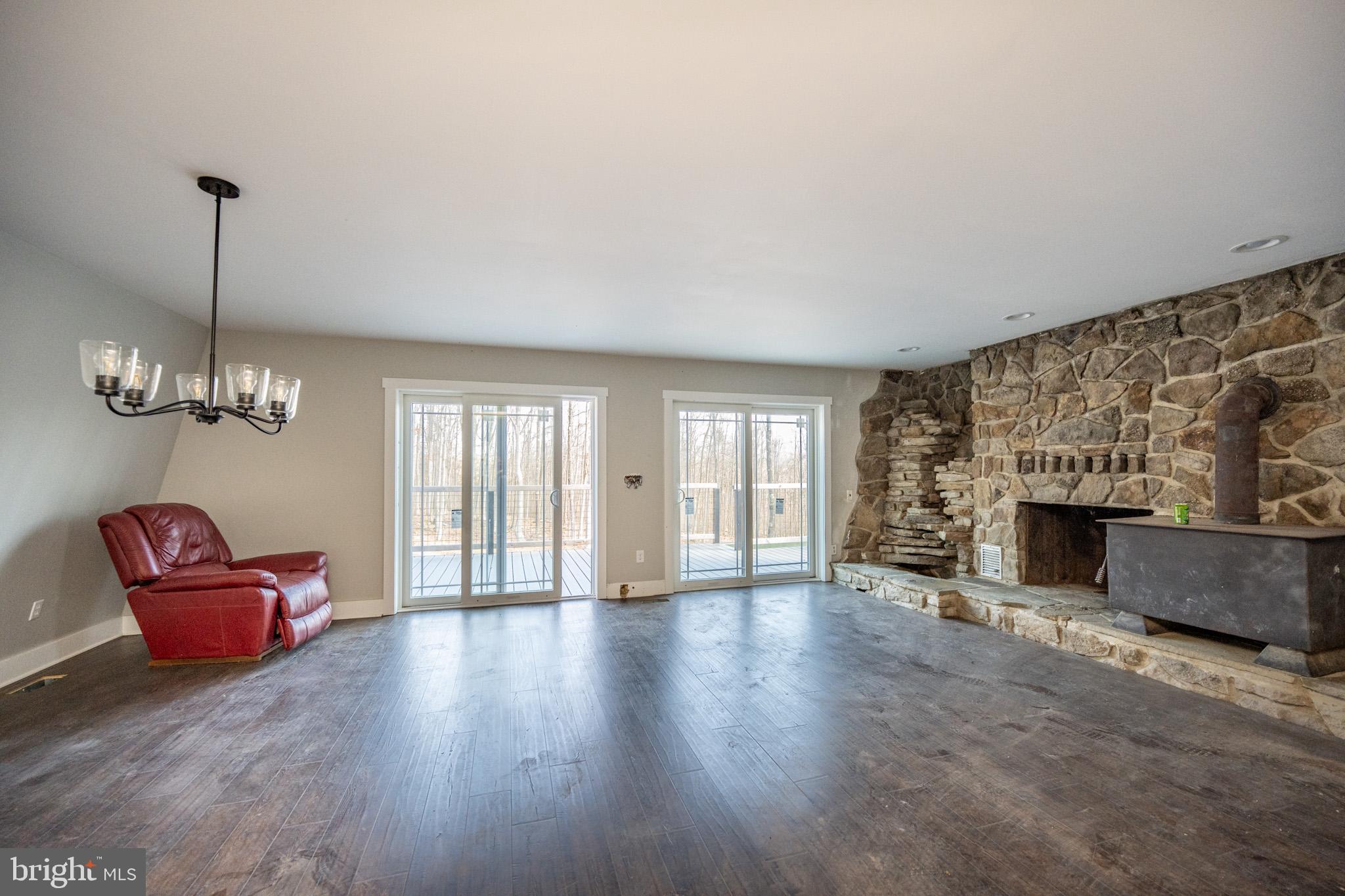 MEADOW MOUNTAIN TRAILS - Residential