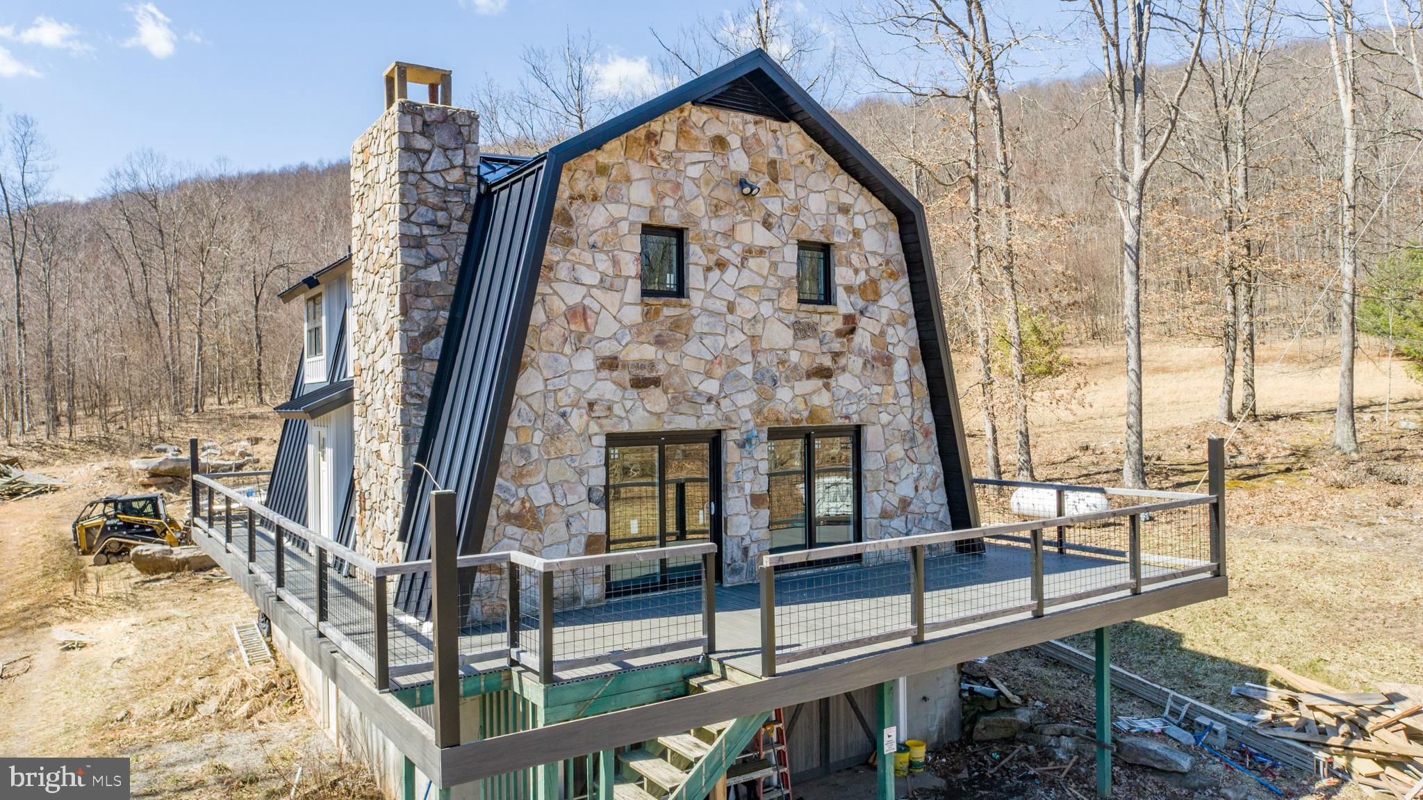 MEADOW MOUNTAIN TRAILS - Residential