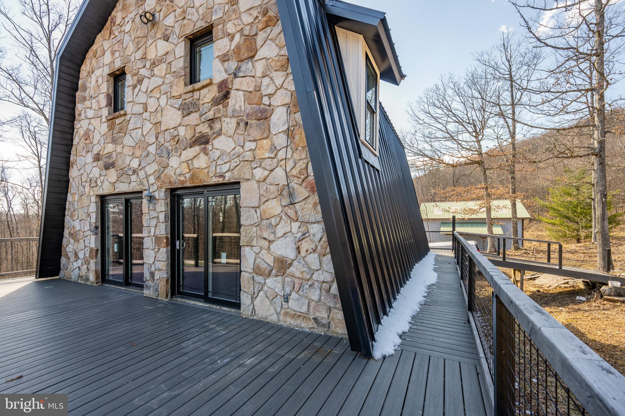 MEADOW MOUNTAIN TRAILS - Residential