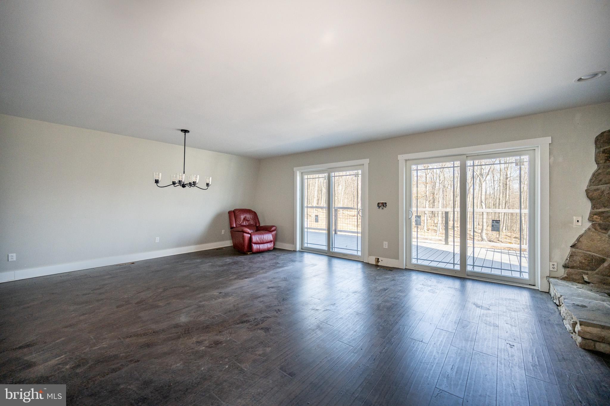 MEADOW MOUNTAIN TRAILS - Residential