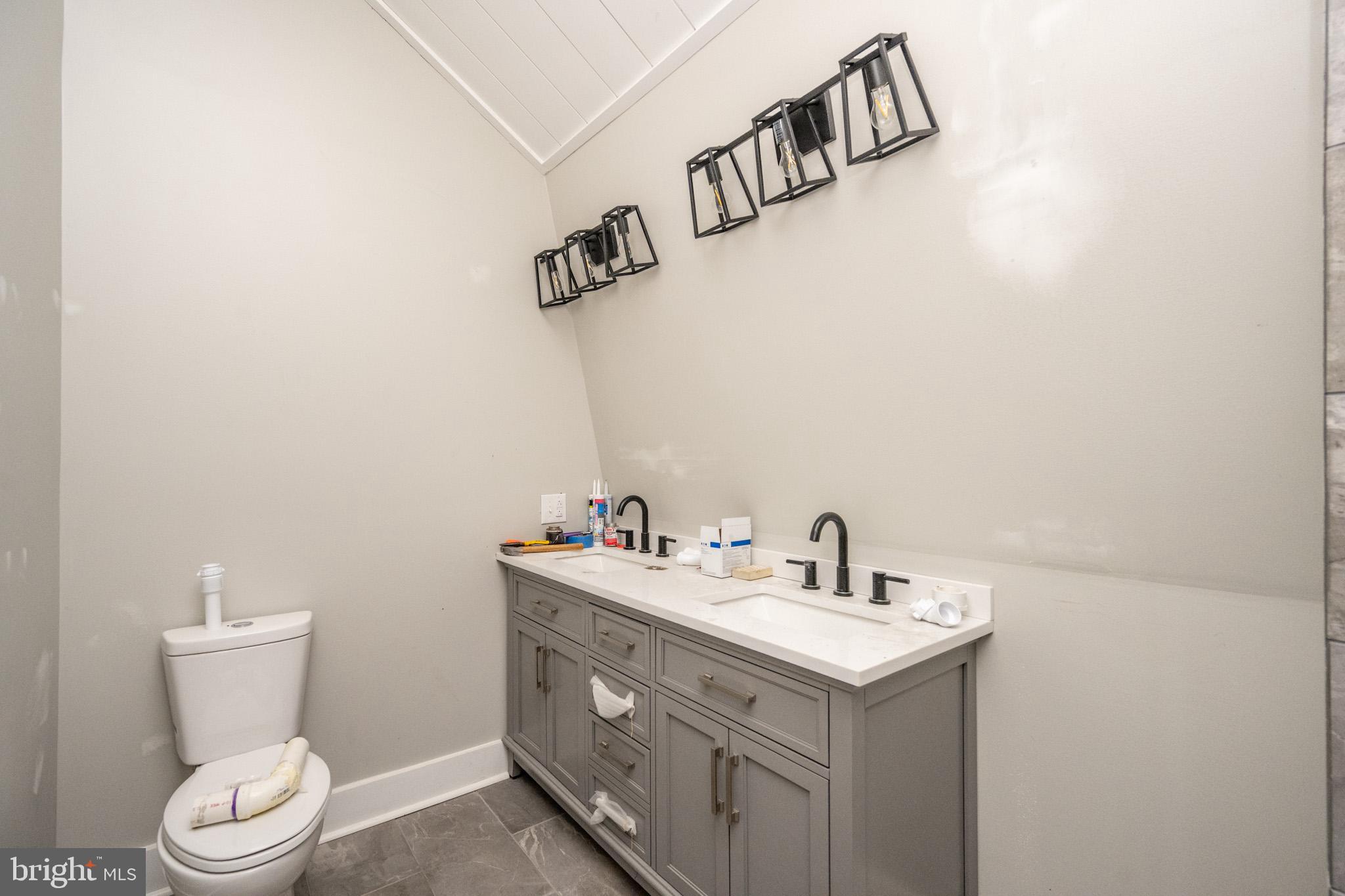 MEADOW MOUNTAIN TRAILS - Residential