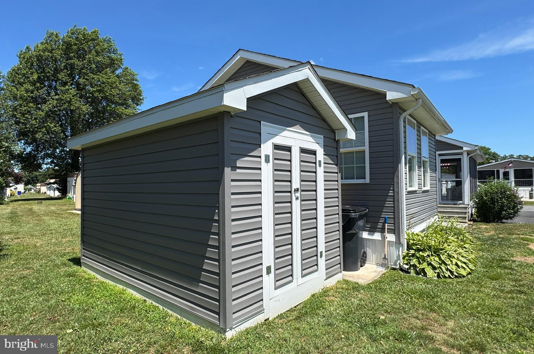 COLONIAL EAST MHP - Residential