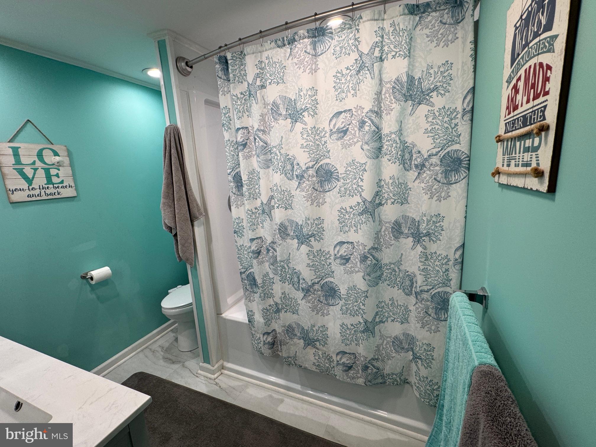 COLONIAL EAST MHP - Residential