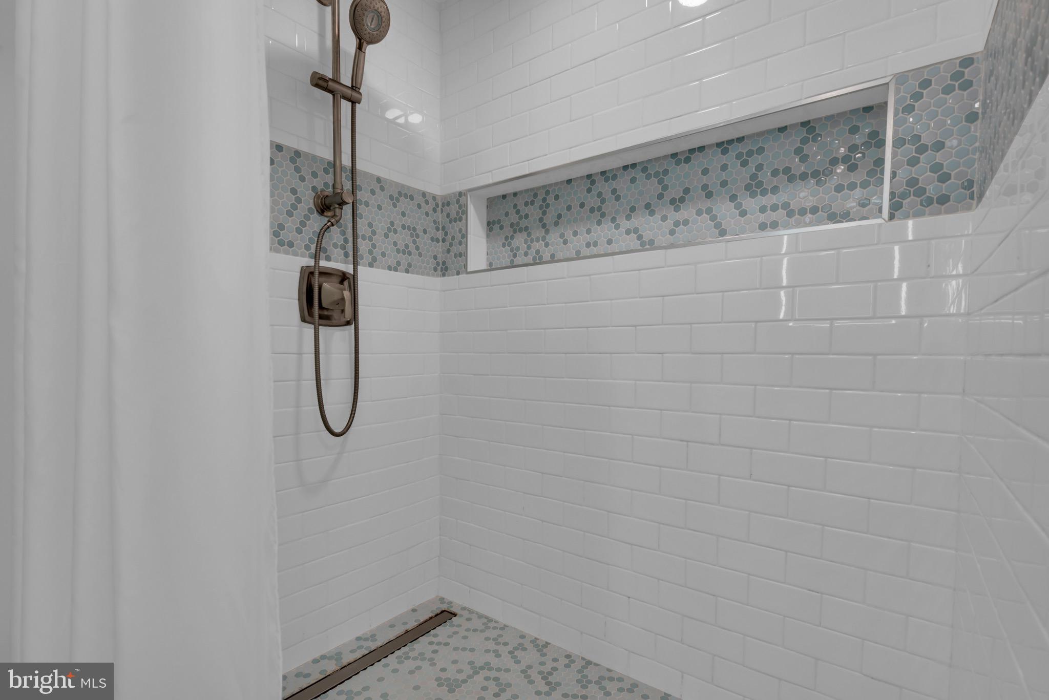 CARROLLTON MANOR - Residential