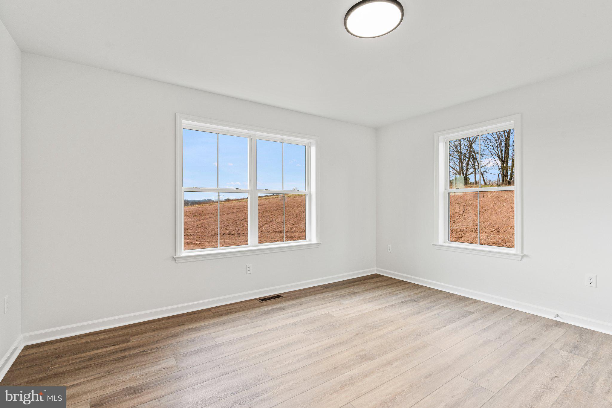 MOUNTAIN VIEW - Residential