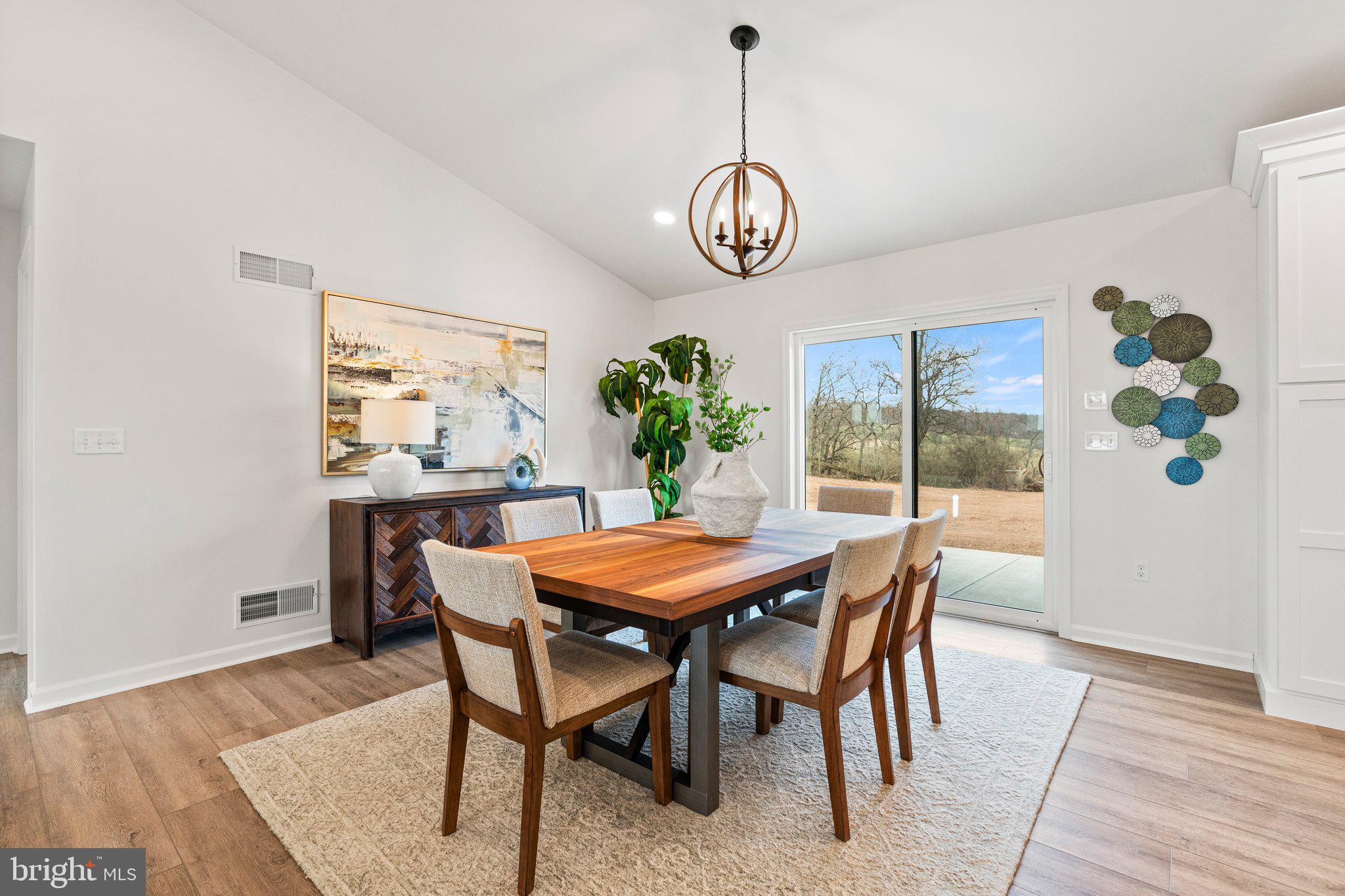 MOUNTAIN VIEW - Residential