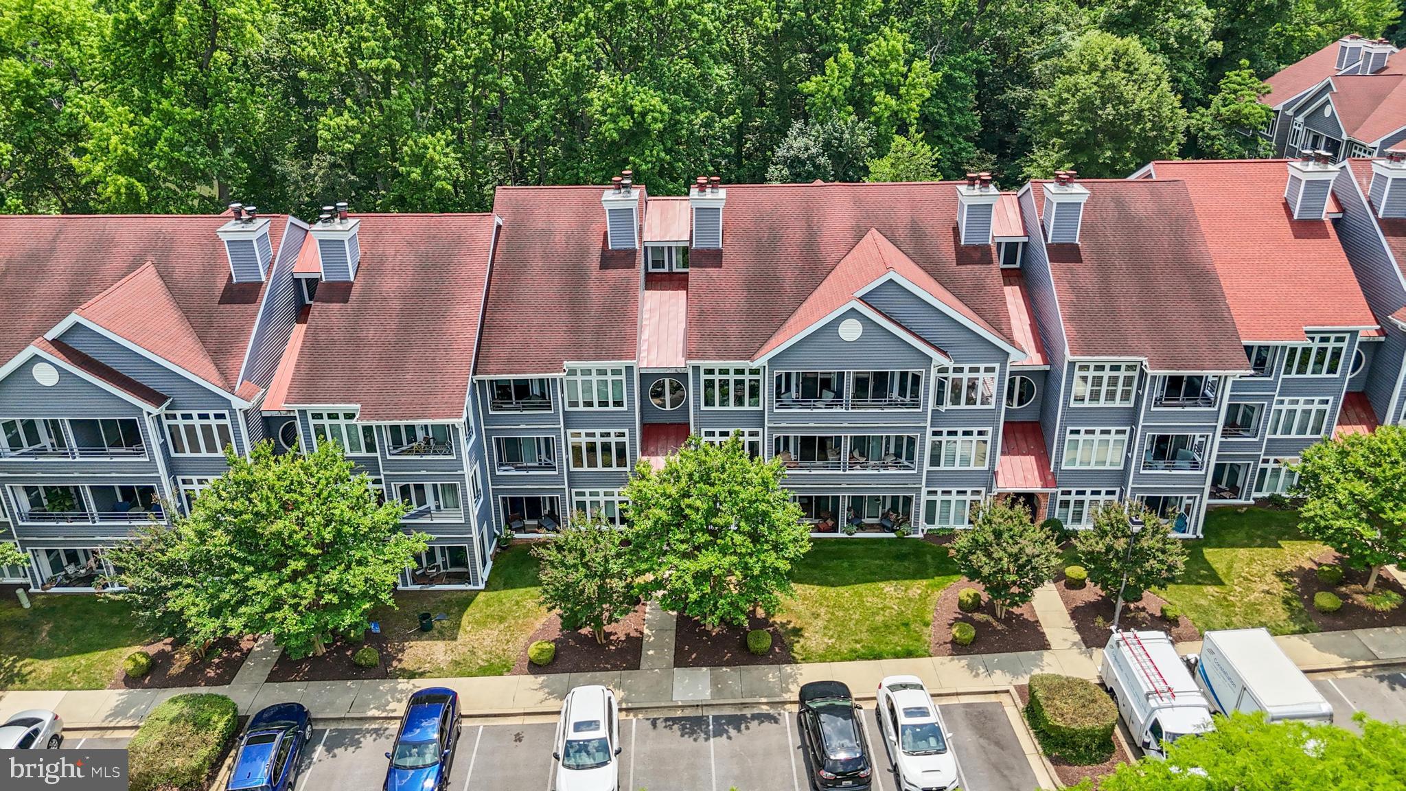 LAKE HERON CONDO - Residential