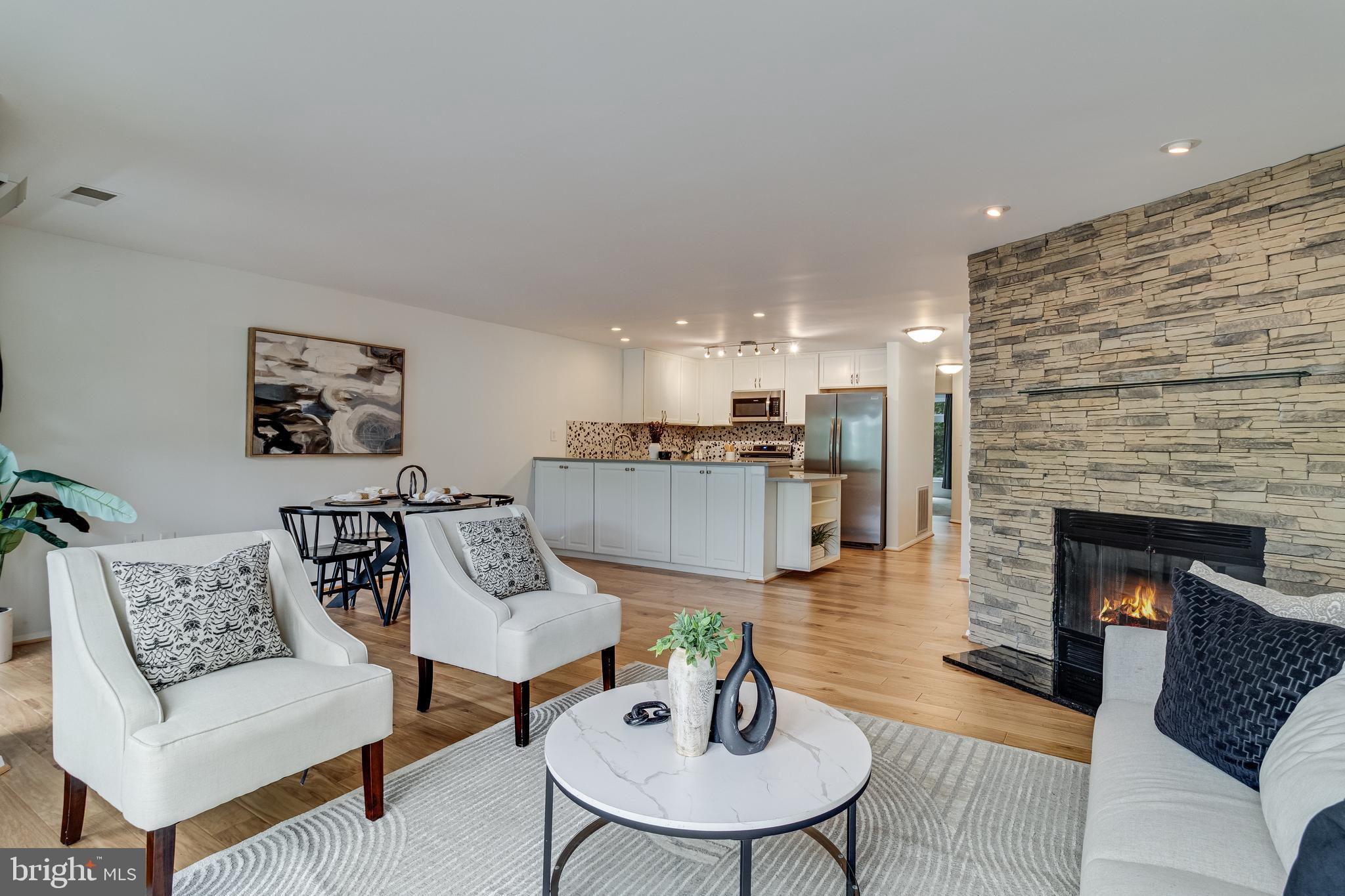 LAKE HERON CONDO - Residential