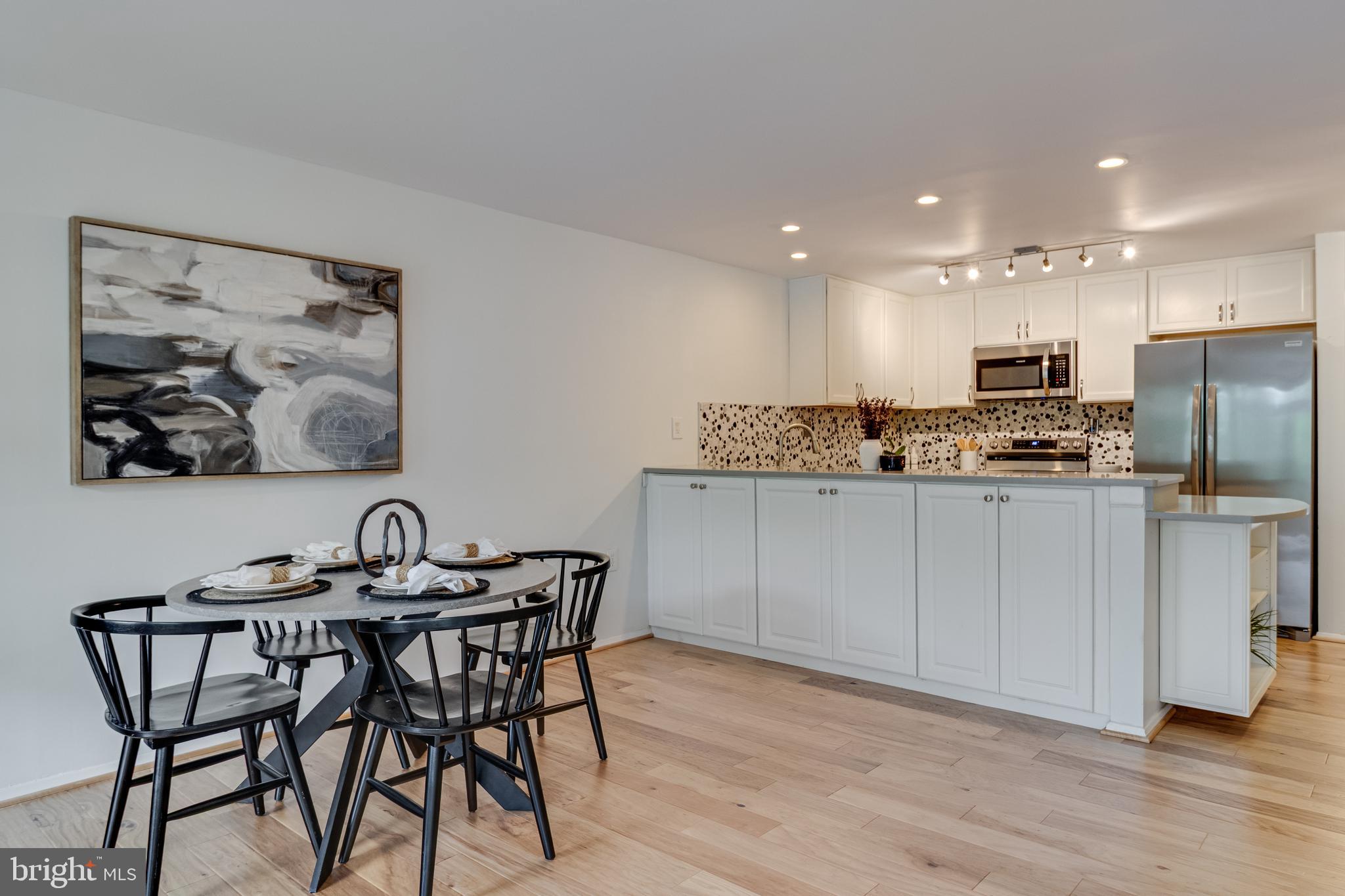 LAKE HERON CONDO - Residential
