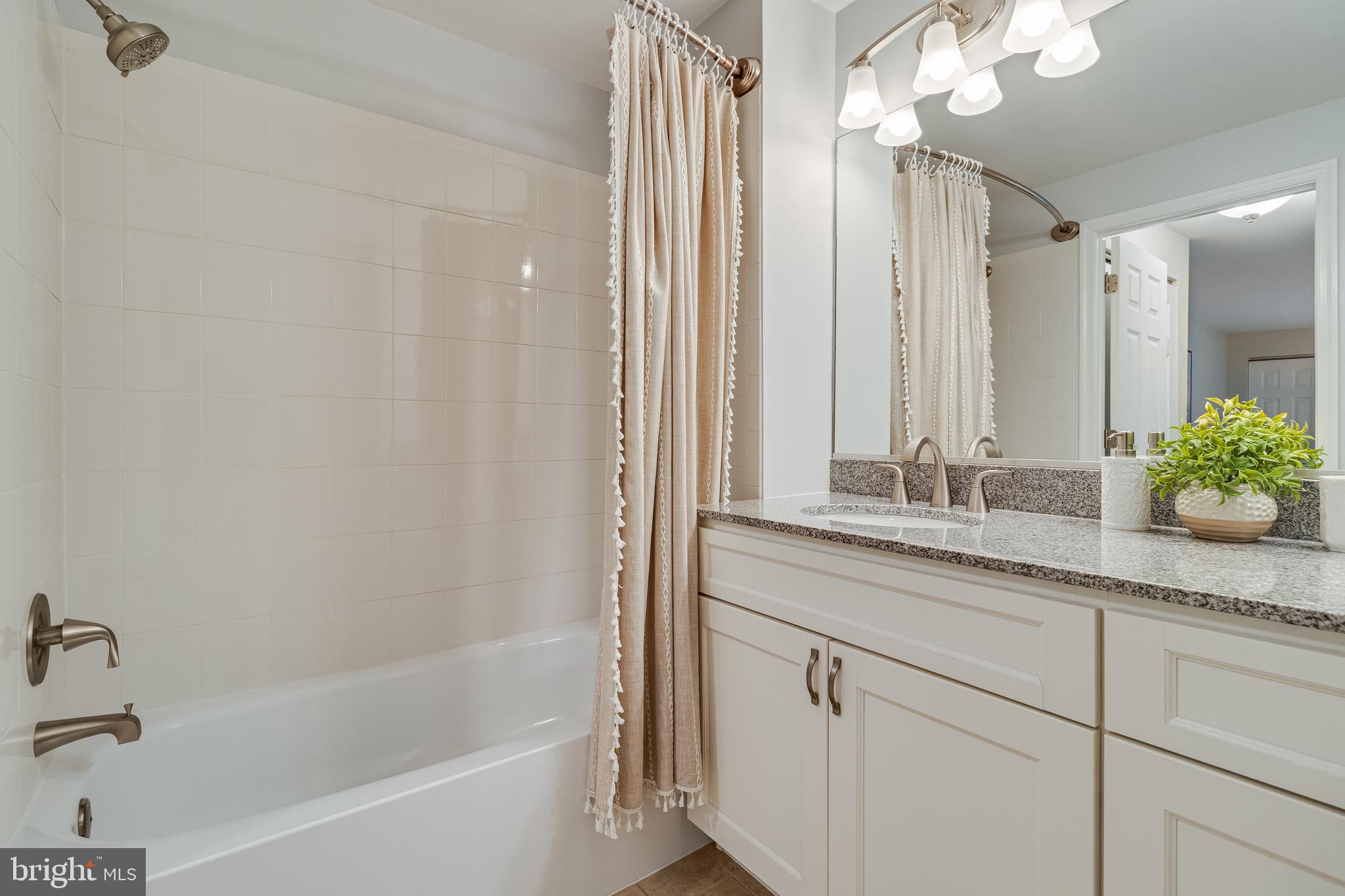 LAKE HERON CONDO - Residential