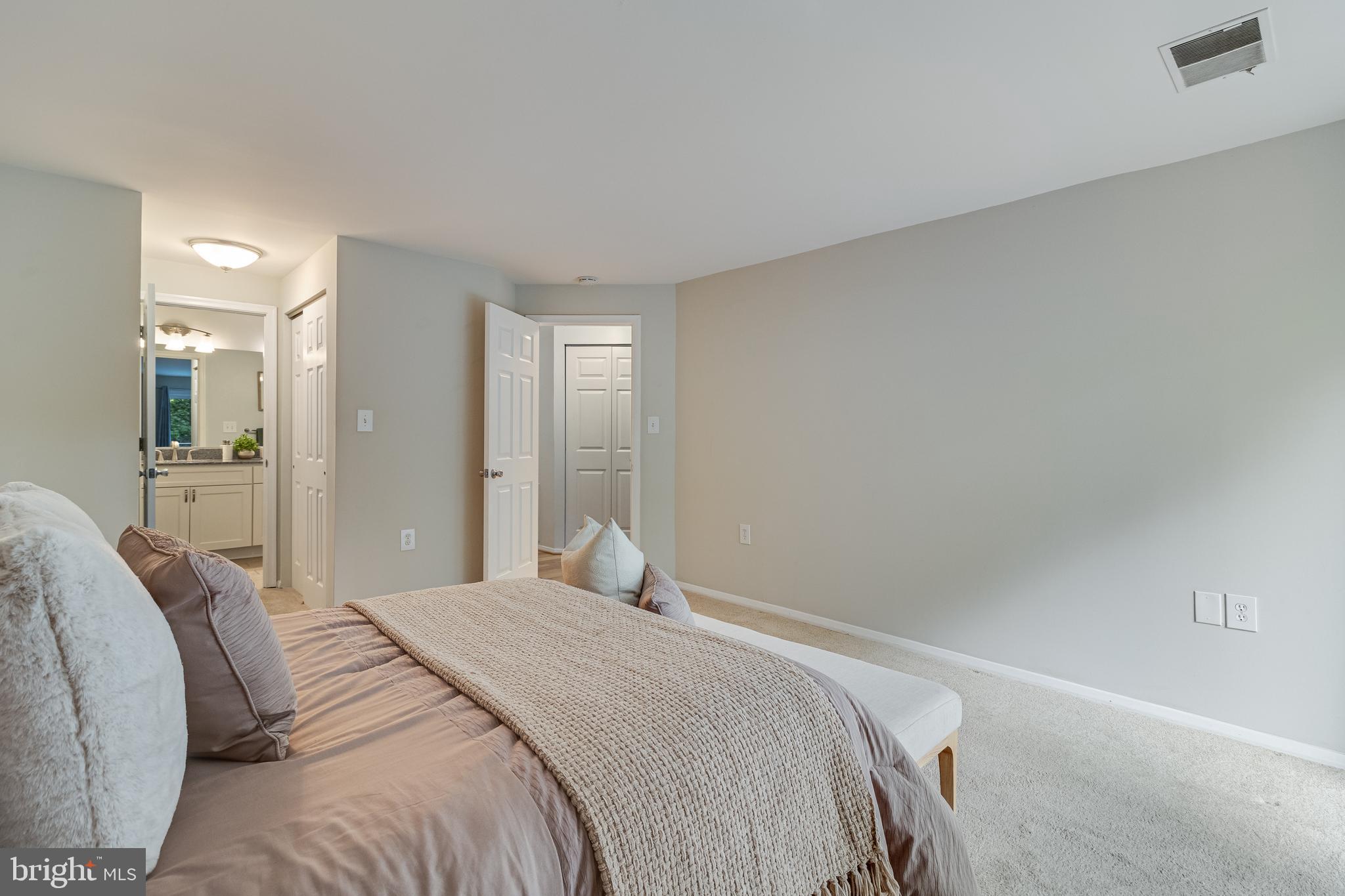 LAKE HERON CONDO - Residential